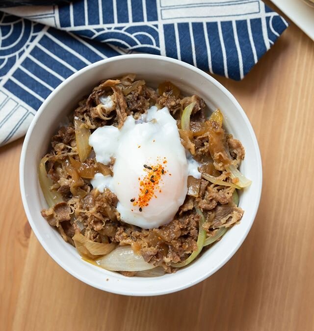 This house-made Gyudon with a poached egg is so tasty. 😱 ⁠
📍Order link in Bio