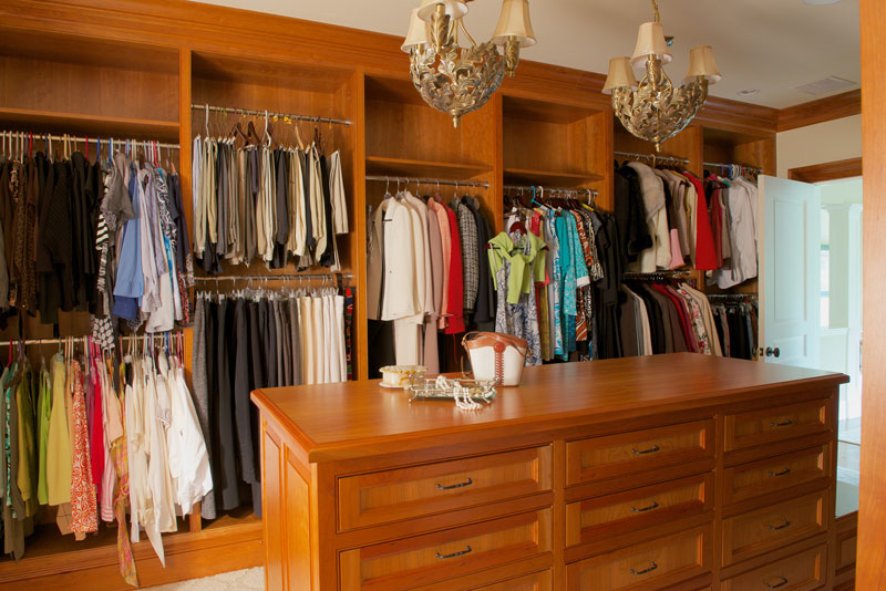 Walk-in closet