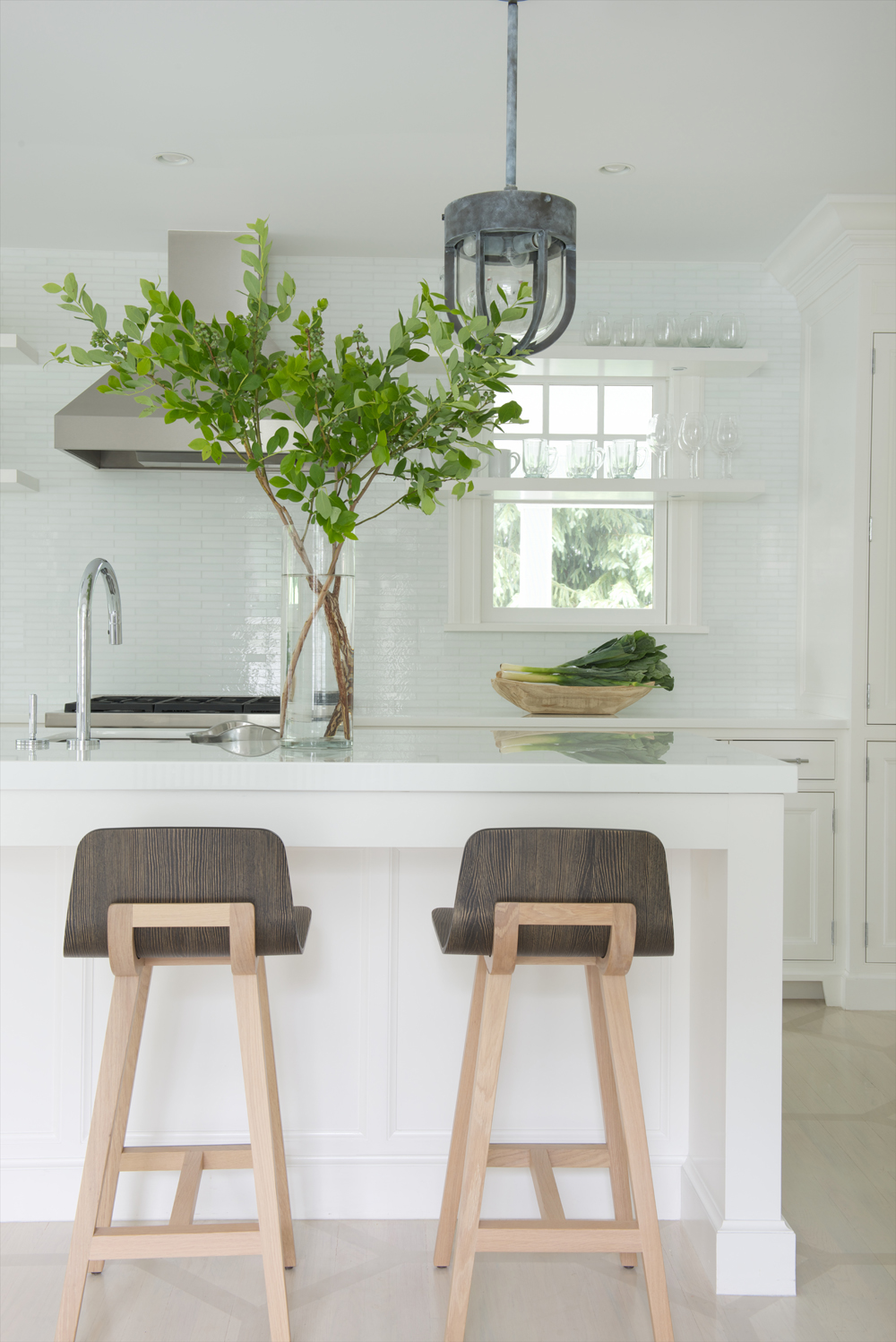 Kitchen bar counter