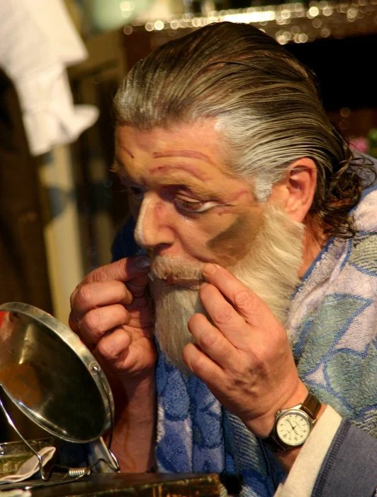 2006TheDresser29.jpg