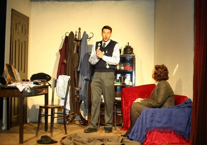2006TheDresser2.jpg