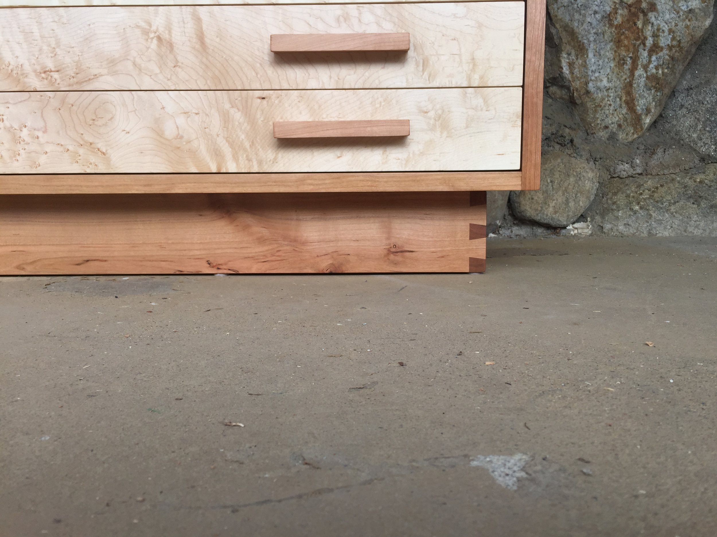 Dovetailed Base