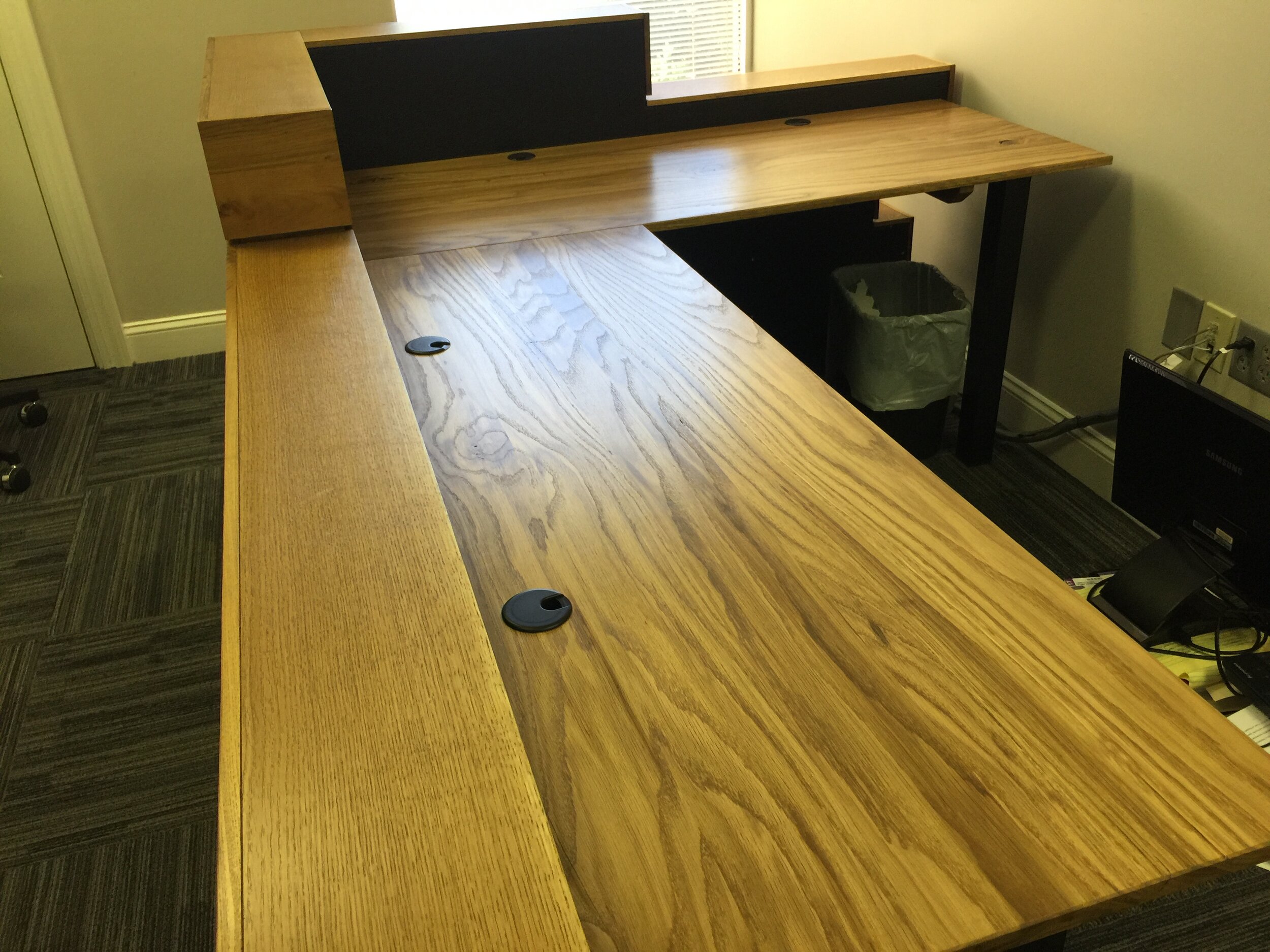 Locust Reception Desk
