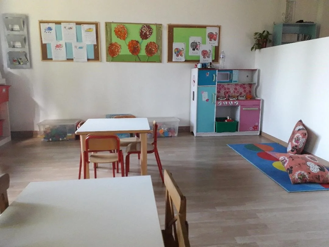 classroom 02.jpg