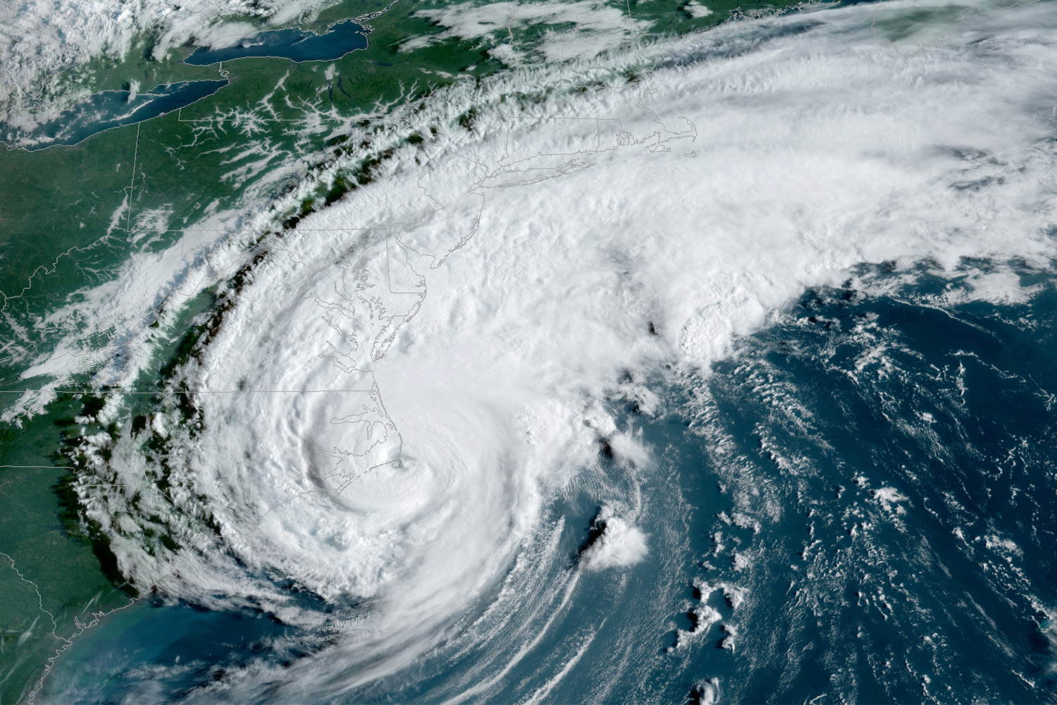 Hurricane-Dorian-NOAA.png