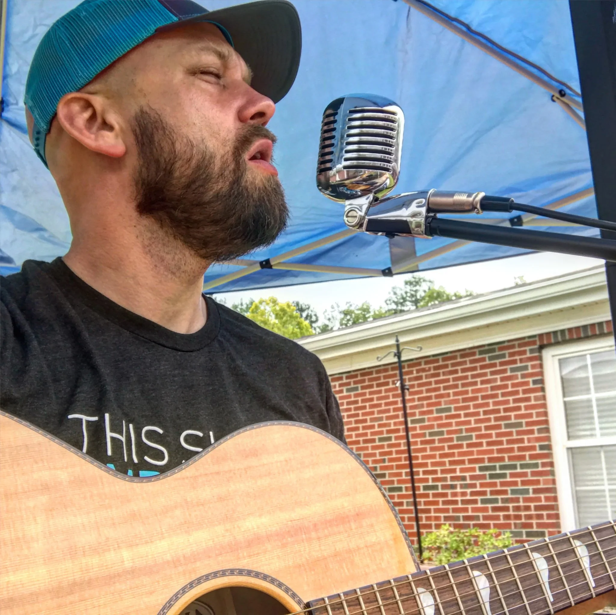 🎶 Join us this Thursday evening for live music in the courtyard with Savannah&rsquo;s own Shawnessey &mdash; a soulful singer-songwriter blending folk and rock vibes with original tunes and covers you&rsquo;ll love. 

🕖 Music starts at 5PM 
📍 Foxy