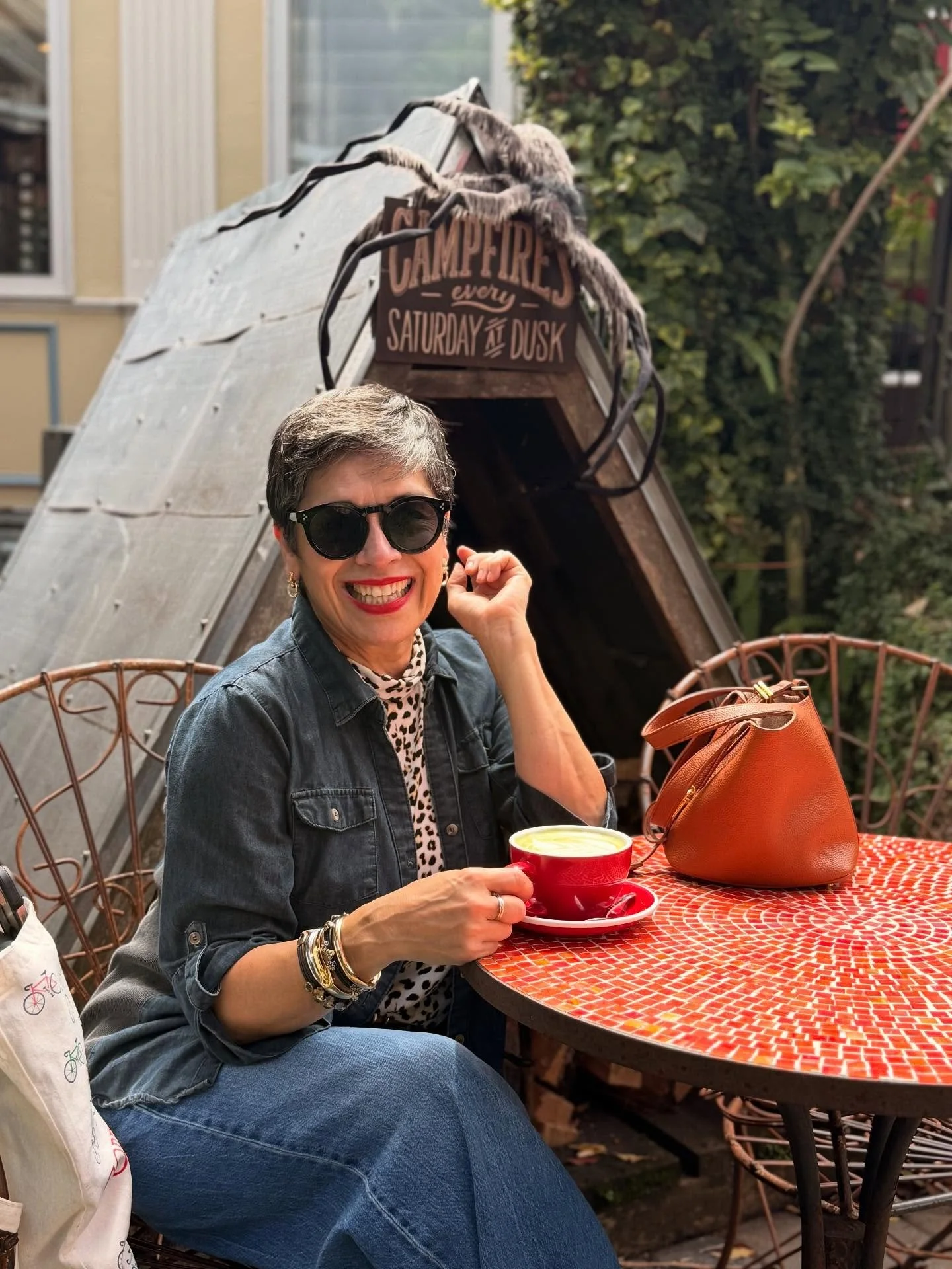 It&rsquo;s Matcha Monday time! Every Monday 5-8pm $2 Matcha Lattes, see you there. 

#matchalover #matchamonday #visitsavannah #starlanddistrict #coffeeshopvibes #greatgoodplace #autumncourtyardgardens