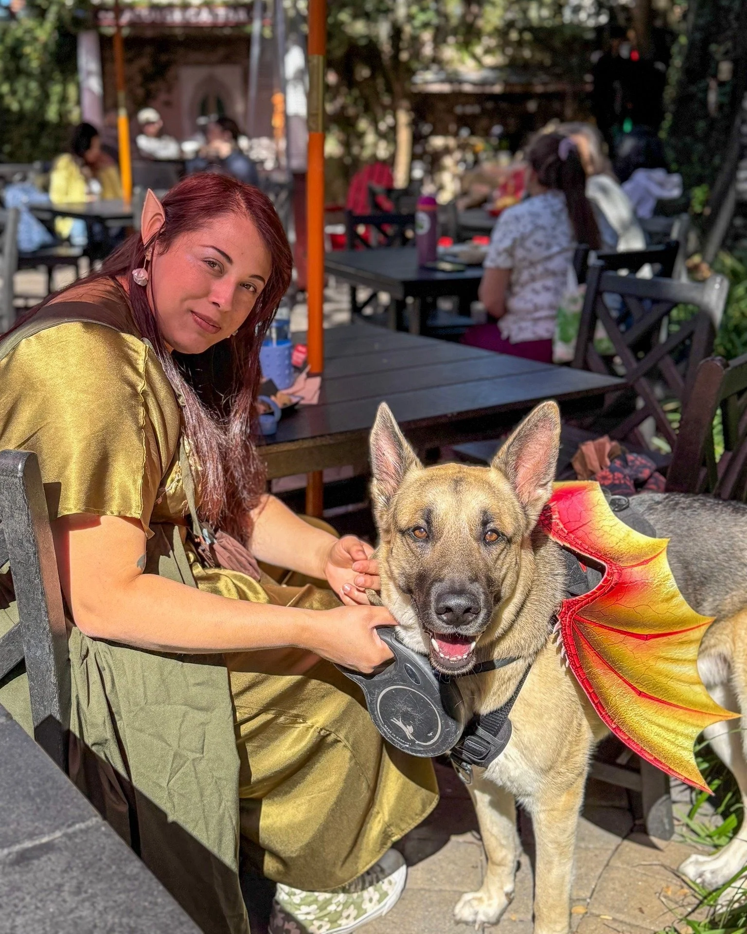 🎃✨ This Friday night, Foxy Loxy Cafe is serving up spooky vibes and sweet deals at Lattes and Lone Stars from 6&ndash;9 p.m. ☕🍺

Enjoy $3 hot or iced lattes and $3 Lone Star beers straight from Texas!
Then stick around for our Foxy Friday: Open Mic