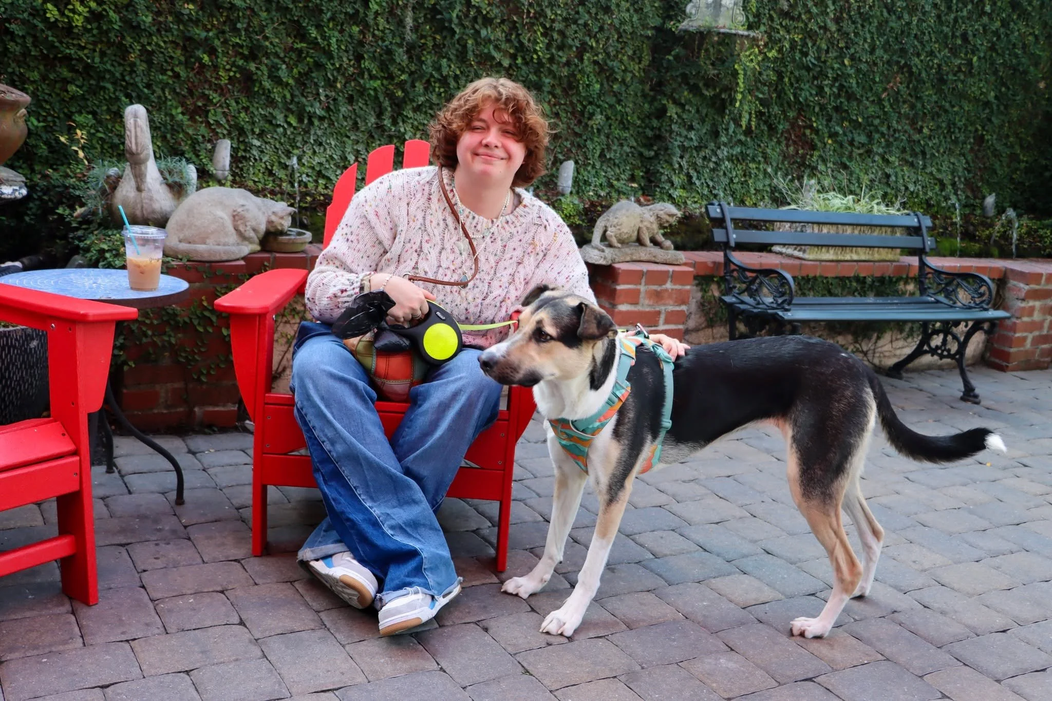 Iced coffee tastes better with sunshine and your four-legged best friend 🧊🐶
Grab a drink, bring your pup, and enjoy the courtyard vibes at Foxy Loxy.

#FoxyLoxyCafe #DogFriendlySavannah #CourtyardCoffee #IcedCoffeeVibes #FoxAndTheHound #SavannahDog