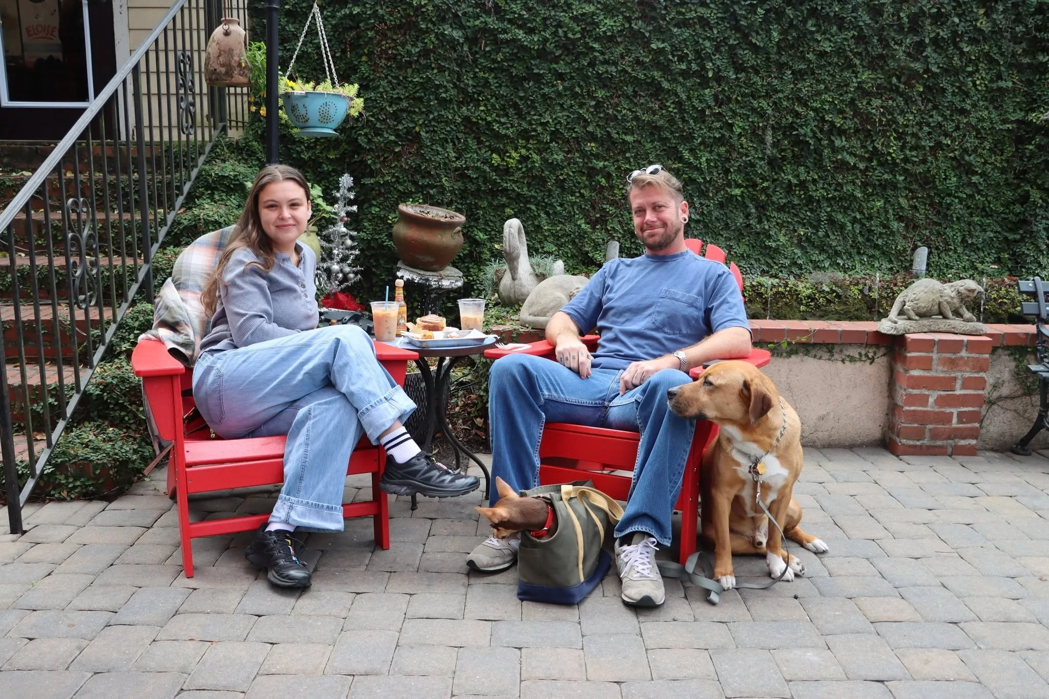 Sunshine, good company, and pups at your feet 🐾☕ Our courtyard is the perfect place to slow down, sip something delicious, and enjoy Savannah&rsquo;s sweetest moments&mdash;furry friends included.

Bring your favorite humans (and dogs) and come hang
