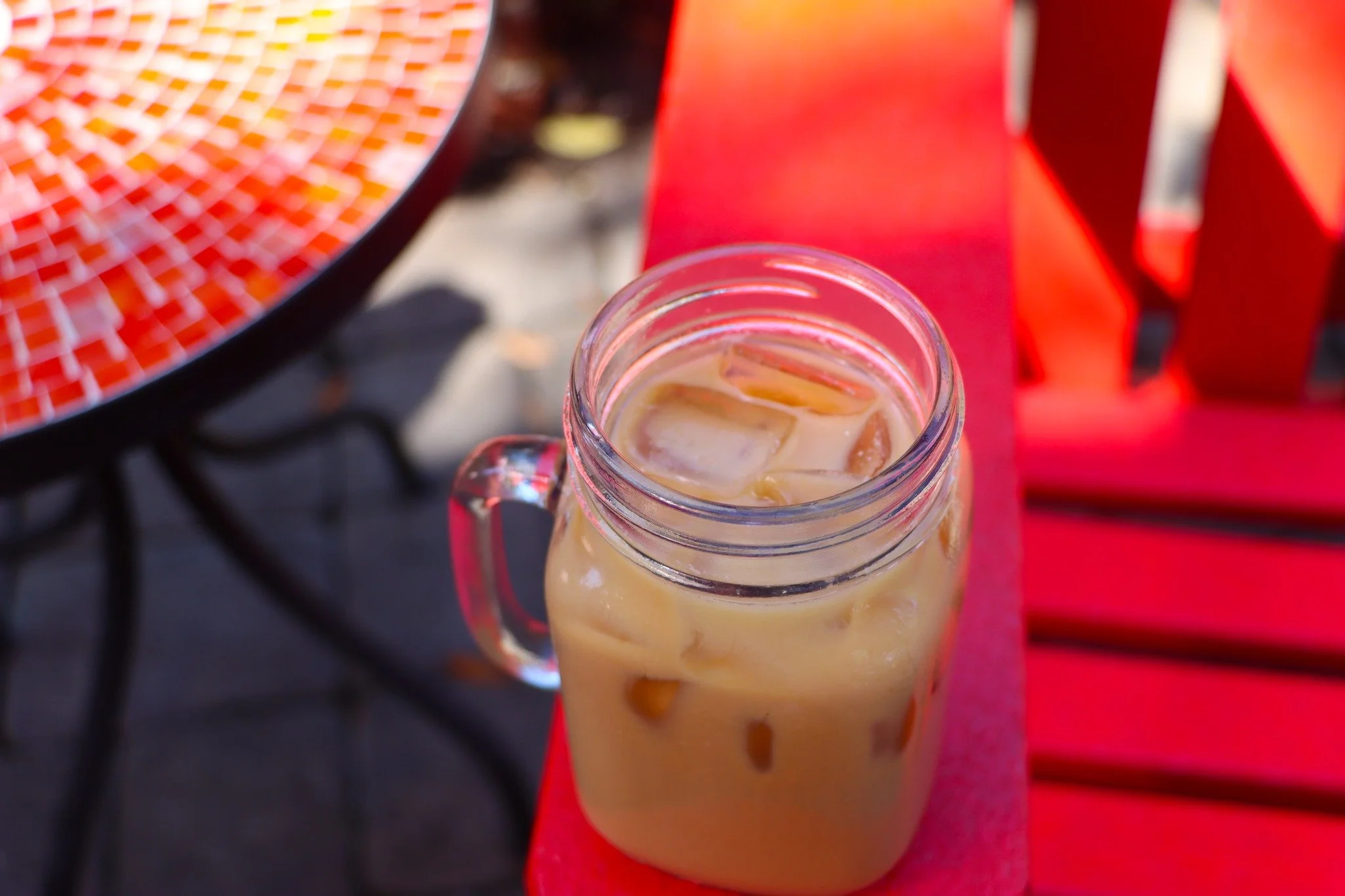 Join us tonight for Lattes &amp; Lone Stars: 
☕ Hot or iced lattes - $3 
🍺 Lone Star beer - $3

Kick off your evening in the courtyard with great drinks, good company, and all the First Friday energy.

See you soon!

#LattesandLoneStars #StarlandFir