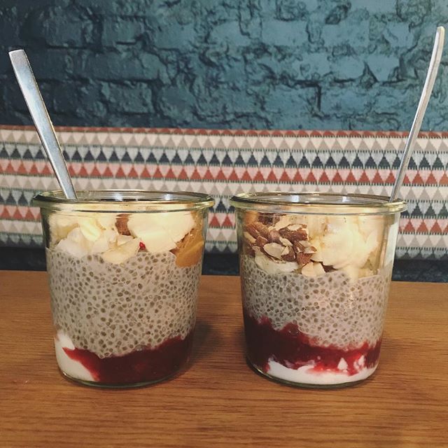 Check out this amazing nut butter and berry chia pudding from @groedcph. Can&rsquo;t say enough how much I love trying new healthy spots while travelling - inspiring and delicious!