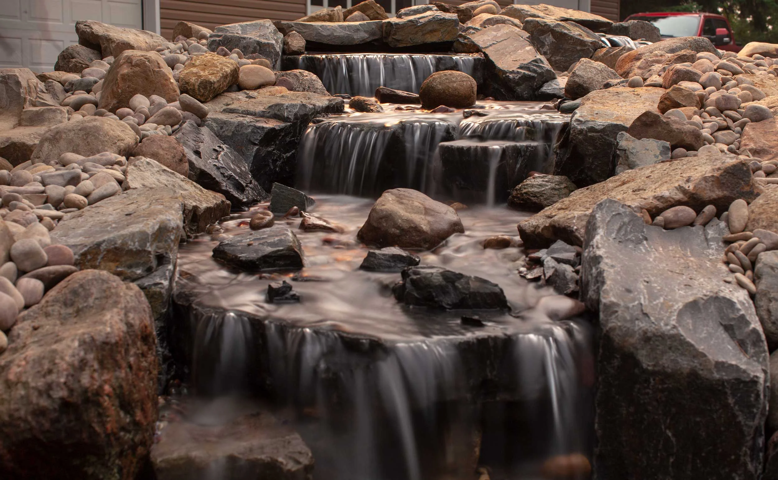 Three_tiers_water-feature.jpg