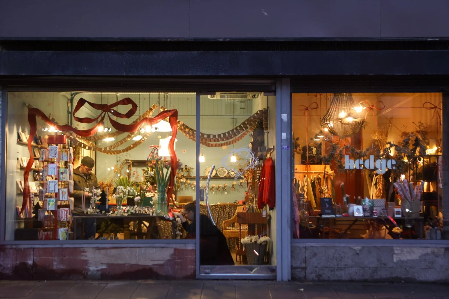 Thank you so much for keeping us busy these last few days, we've loved seeing you and helping you choose some really special Christmas gifts for your nearest and dearest. We can&rsquo;t wait to see you all sporting your hedge gifts in the new year! O