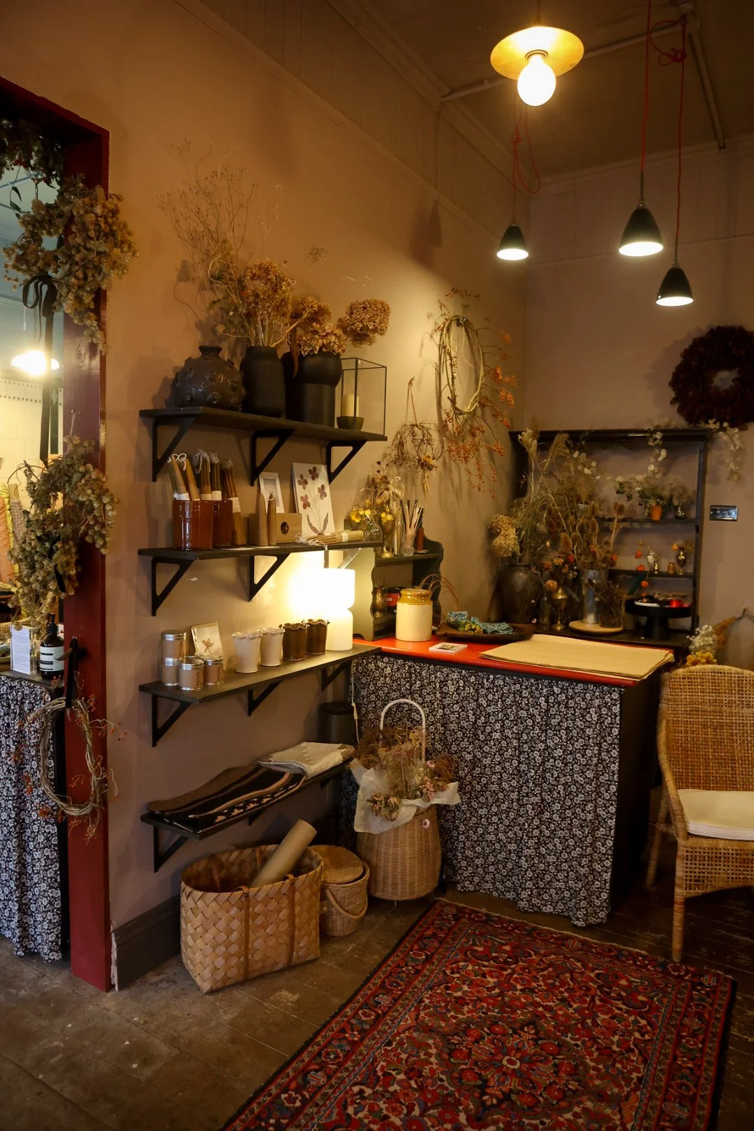 New year new shop layout ~ we've turned this little corner into the new flower station, giving us a lovely blast from the past and a lovely dedicated space to create your bouquets and arrangements.

We also have a January sale rail with some really b