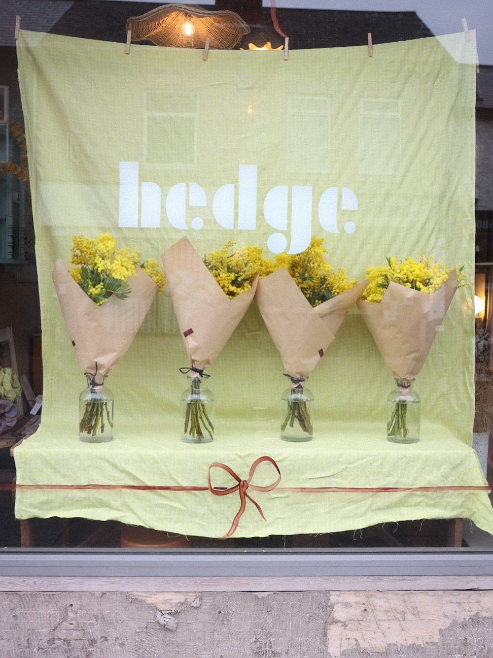 Bunches of sunshine 💛💛💛
Lots available this weekend (and if you order before 1 today we could even deliver locally)

Ps. As seen in @thetimes / @theststyle