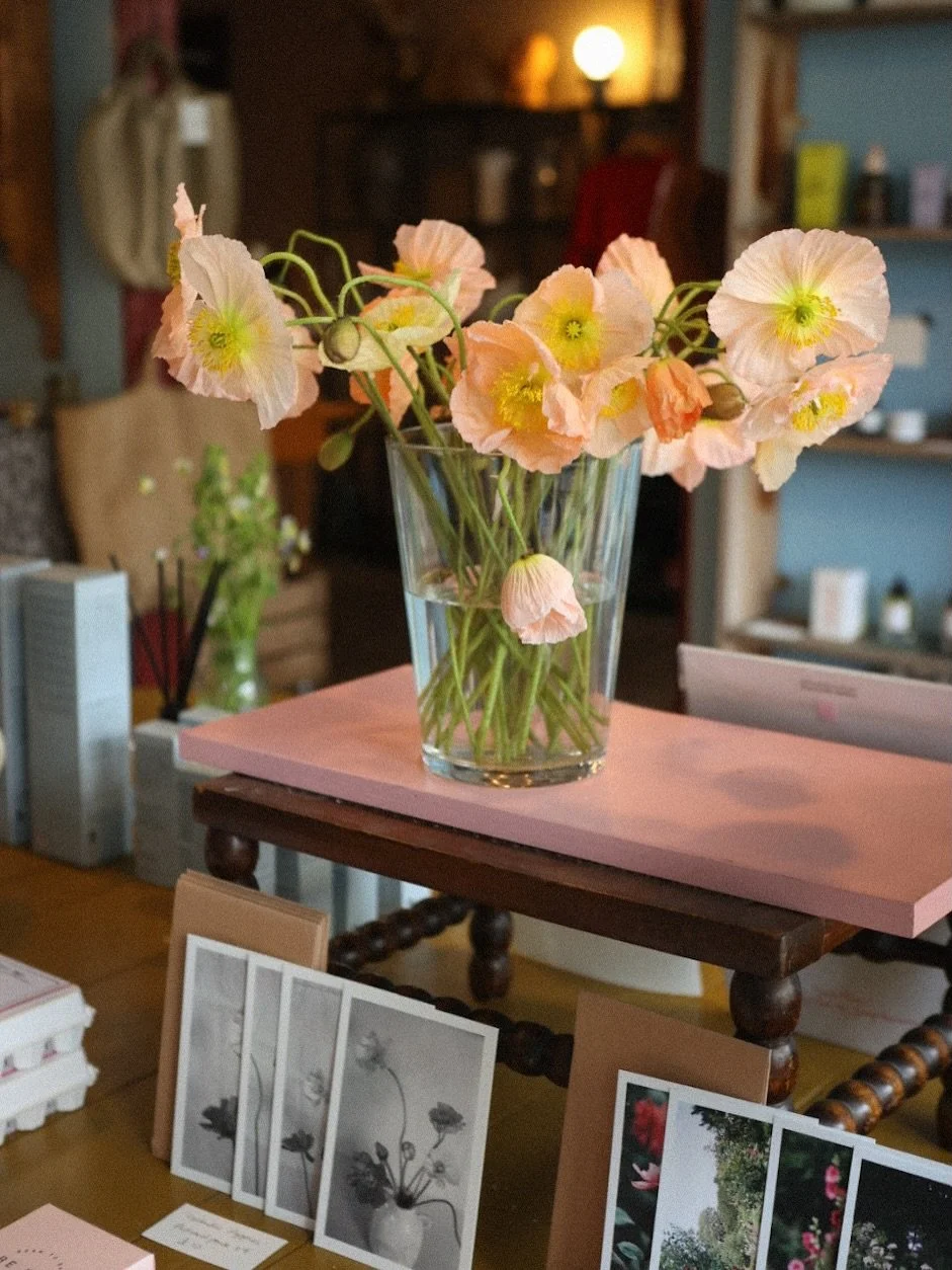 today&rsquo;s flowery obsession are these incredible papery icelandic poppies from @petalon_flowers farm in cornwall 🌸 

elsewhere around the shop, little corners of lovely things for you to peruse - clothes, cards, bags and accessories&hellip;
Come