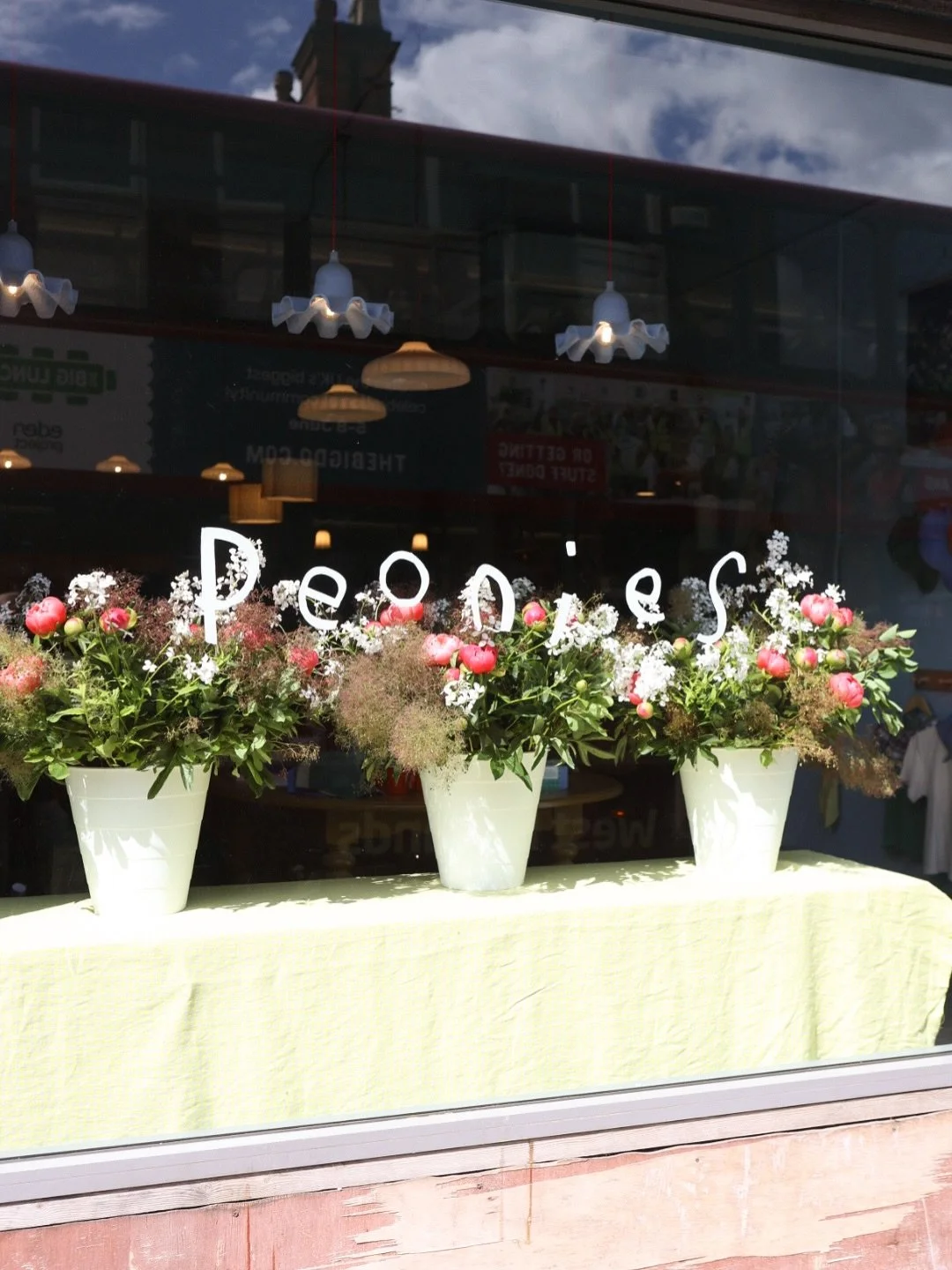 What a week for flowers! It&rsquo;s the last week for peonies from us, these are the highest grade varieties that are big and blousy and absolutely beautiful. We&rsquo;ve got a mix of coral charm &amp; coral sunset (our favourite) paired with smoke b