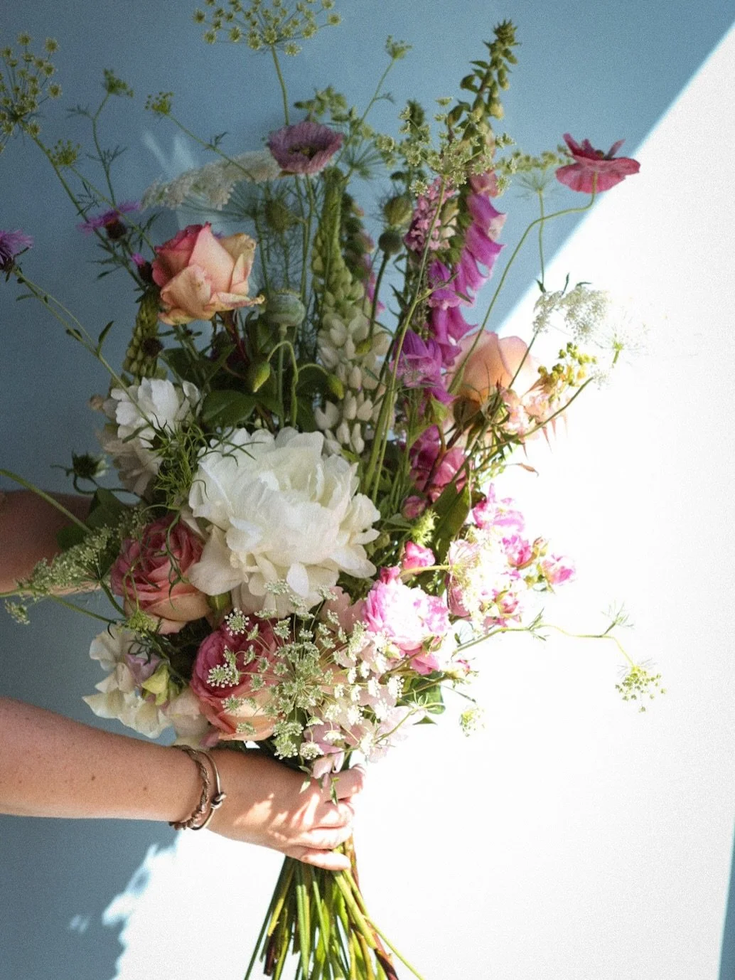 Celebrating British Flowers Week with the most beautiful, seasonal blooms to fill your bouquets ~ they don&rsquo;t get better than this 💘

#britishflowersweek 

Being members of @flowersfromthefarm we love showcasing seasonal, British grown flowers 