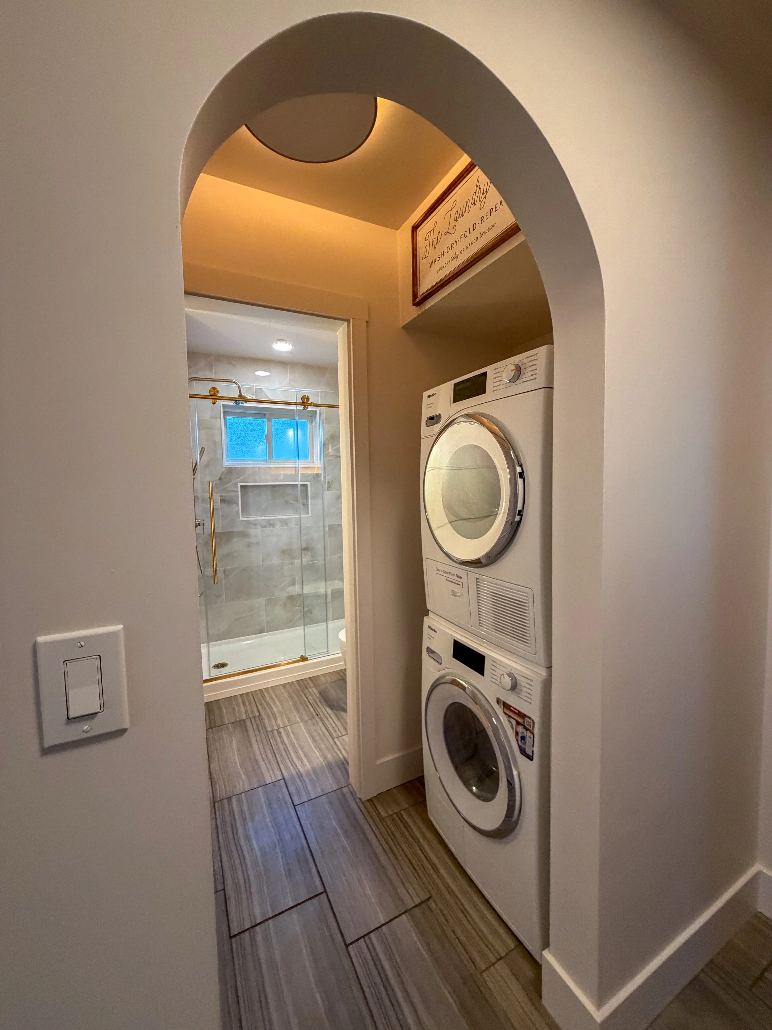 modern farmhouse bathroom, guest bathroom remodel, small bathroom remodel, bathroom renovation ideas, walk-in shower design, bathroom storage solutions, shiplap bathroom, modern farmhouse design, custom vanity, luxury guest bathroom, shower niche