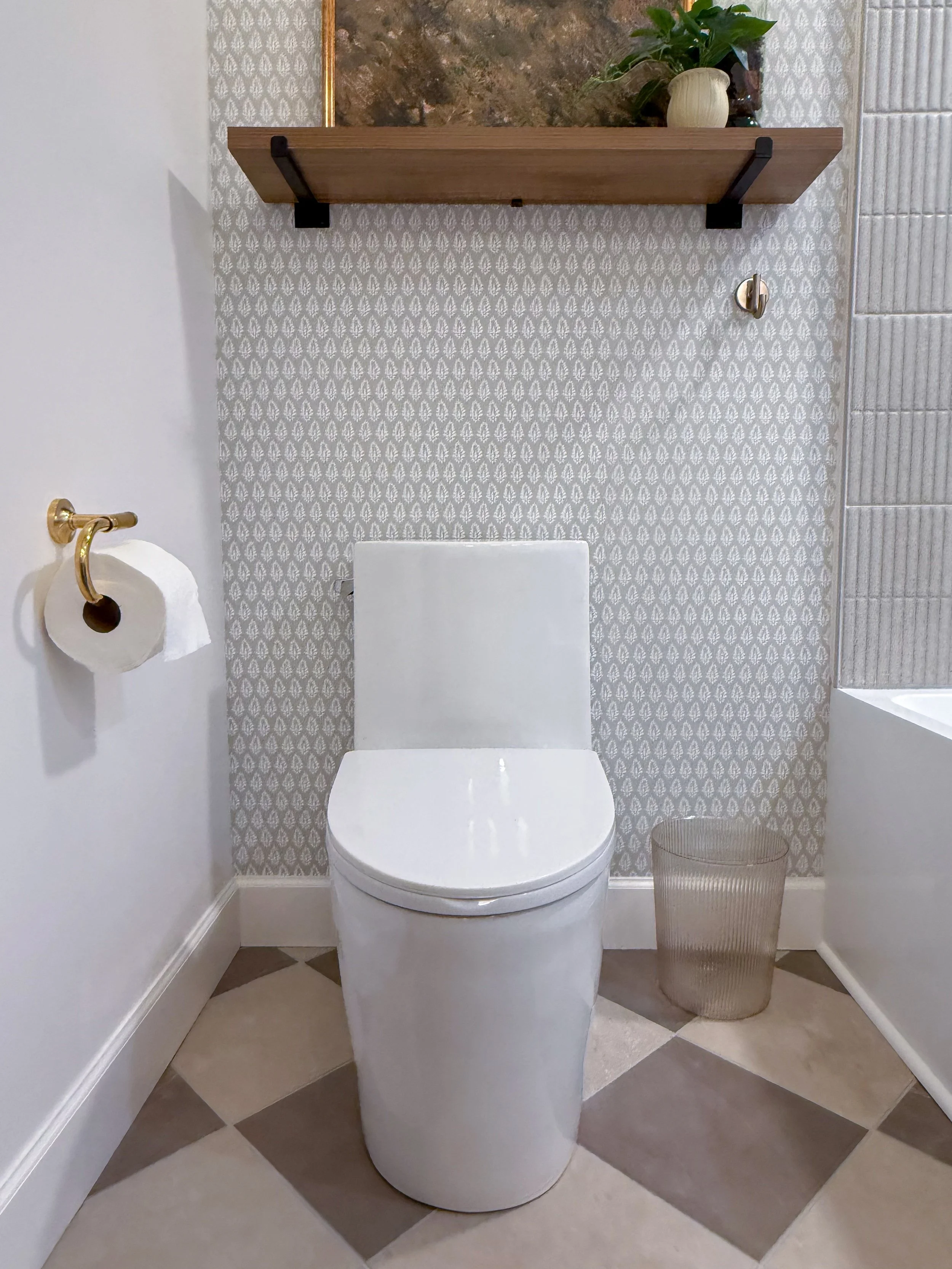 guest bathroom remodel, bathroom renovation reveal, full bathroom remodel before and after, small bathroom renovation ideas, luxury guest bathroom, French country bathroom design, Parisian style bathroom, patterned bathroom design, checkered tile