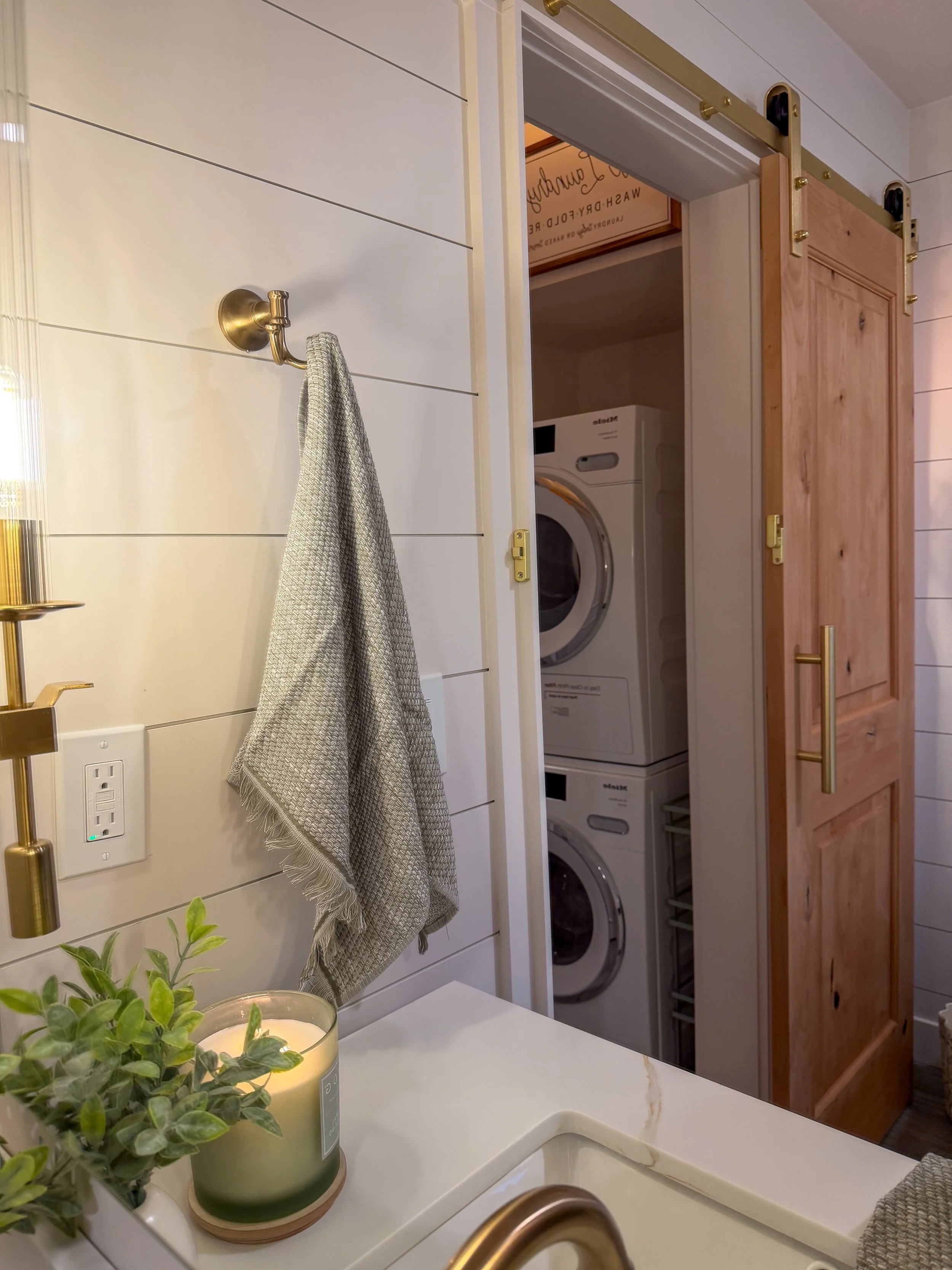 modern farmhouse bathroom, guest bathroom remodel, small bathroom remodel, bathroom renovation ideas, walk-in shower design, bathroom storage solutions, shiplap bathroom, modern farmhouse design, custom vanity, luxury guest bathroom, shower niche
