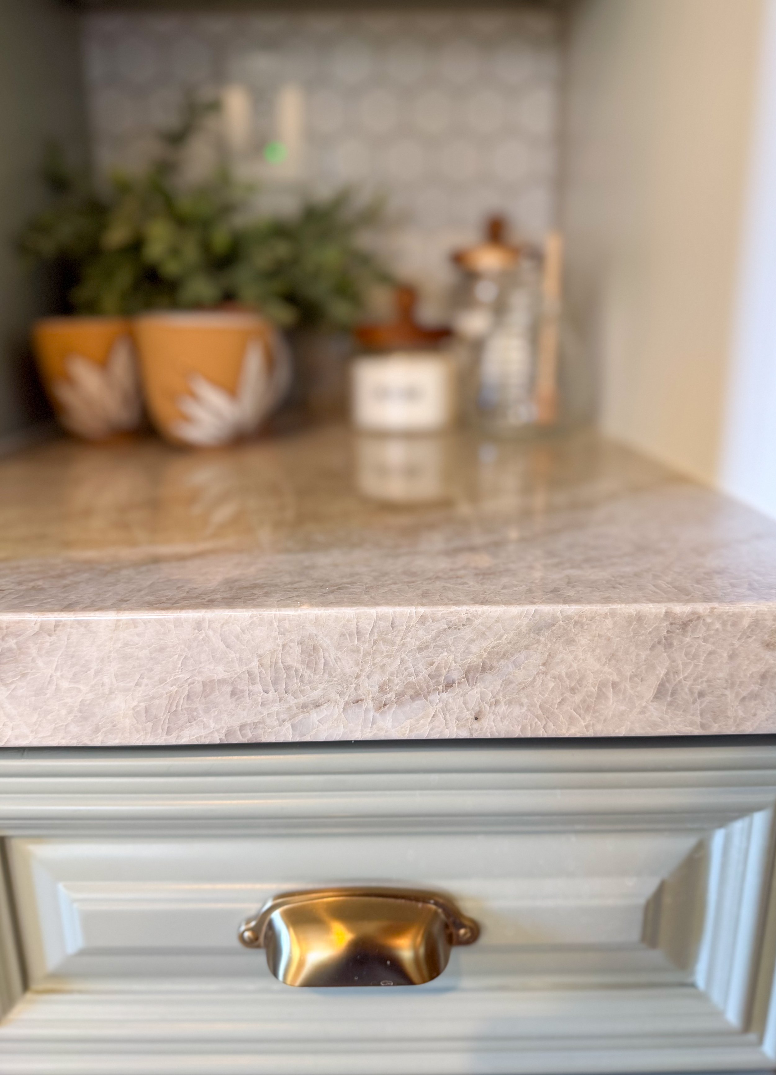 Kitchen remodel, kitchen renovation, kitchen design, kitchen refresh, modern farmhouse kitchen, farmhouse kitchen, two tone kitchen cabinets, painted kitchen cabinets, kitchen cabinet ideas, kitchen island ideas, Taj Mahal quartzite countertops