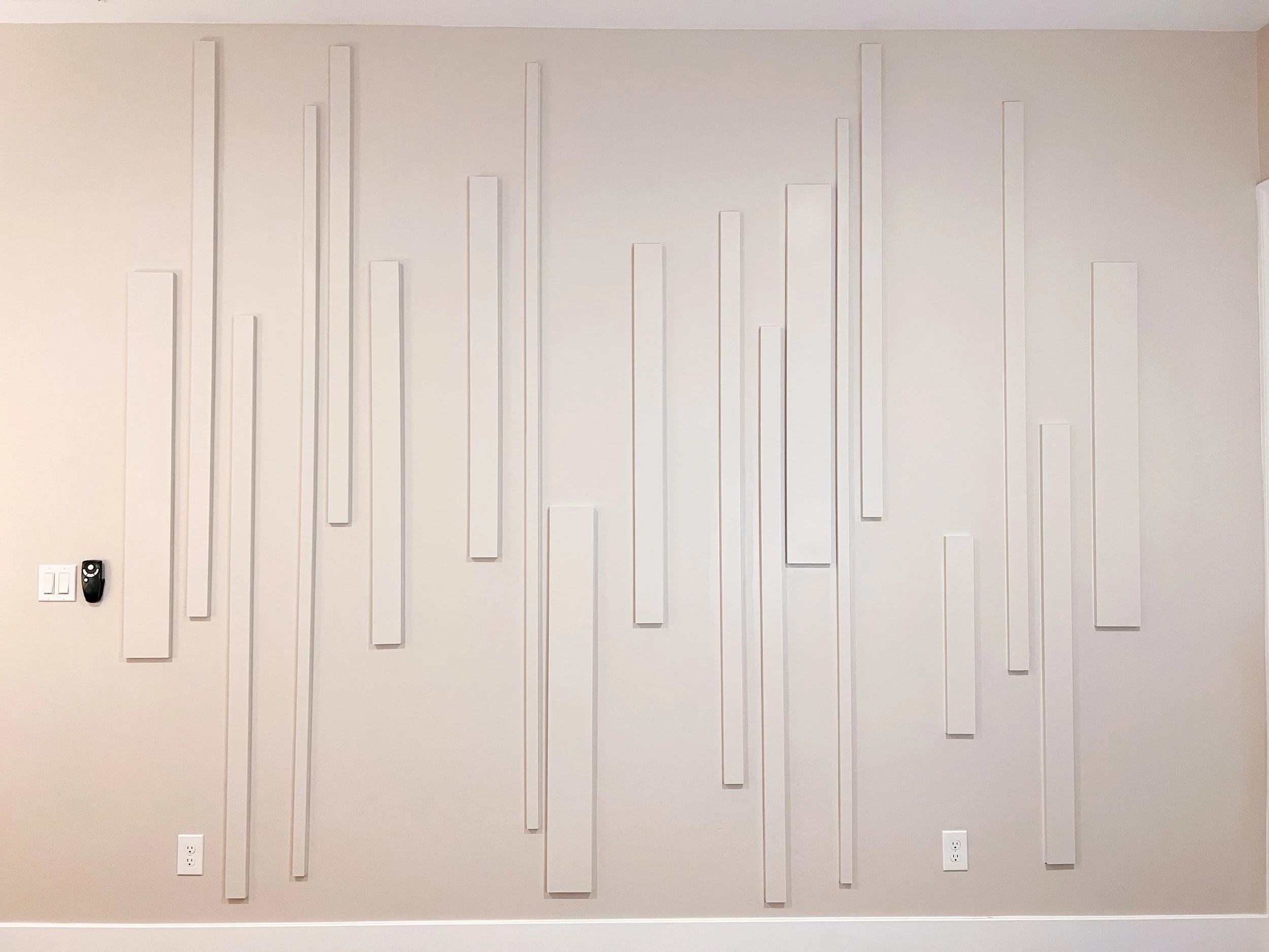 bedroom, guest bedroom, guest, modern, design, decor, accent wall, floral, installation, floral installation, dried flowers, office