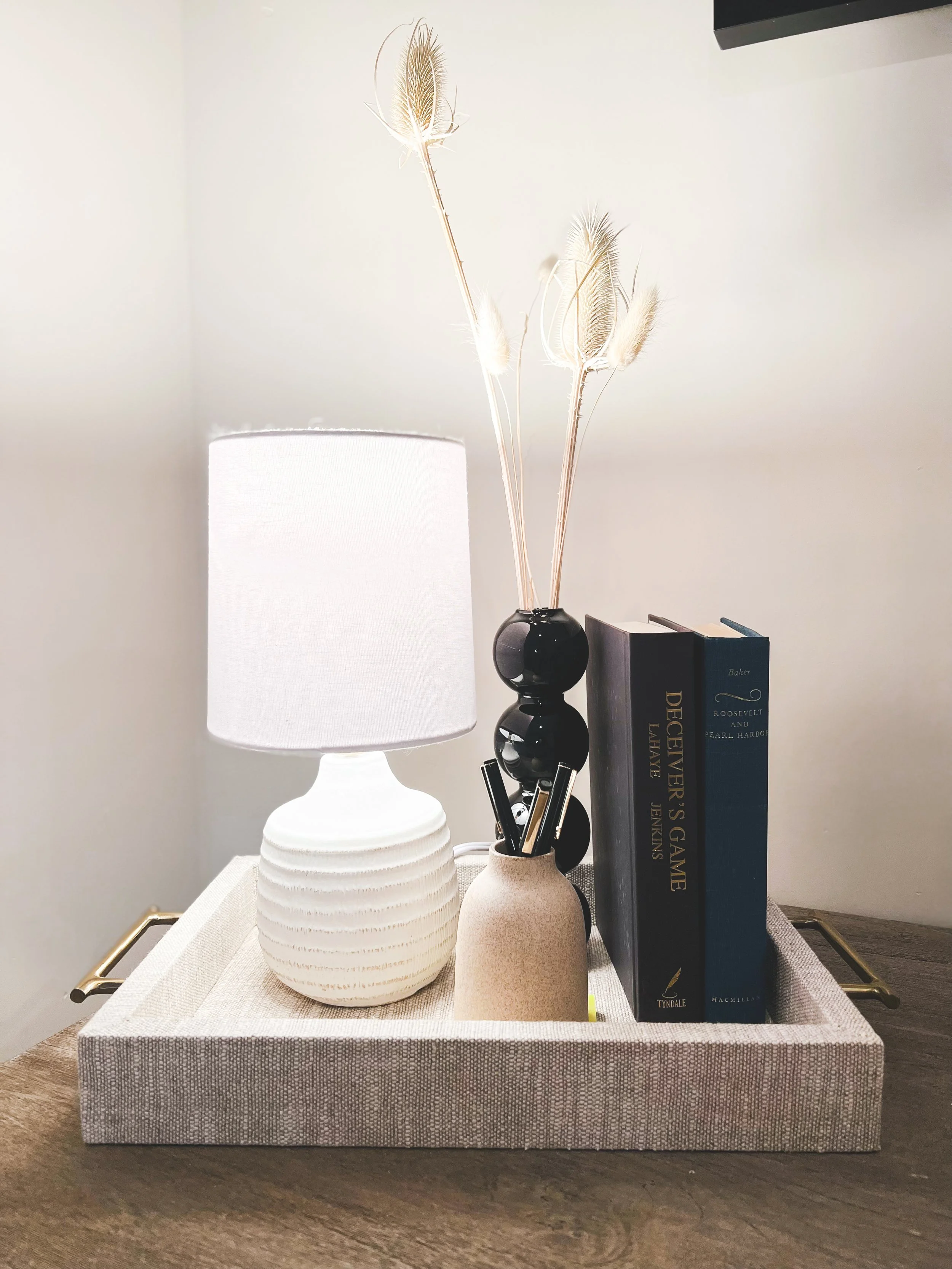 bedroom, guest bedroom, guest, modern, design, decor, accent wall, floral, installation, floral installation, dried flowers, office