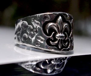 Fleur Ring Size 9DETAIL.jpg