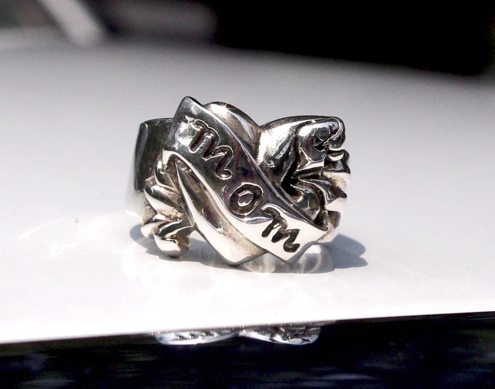 Mom Ring L.jpg