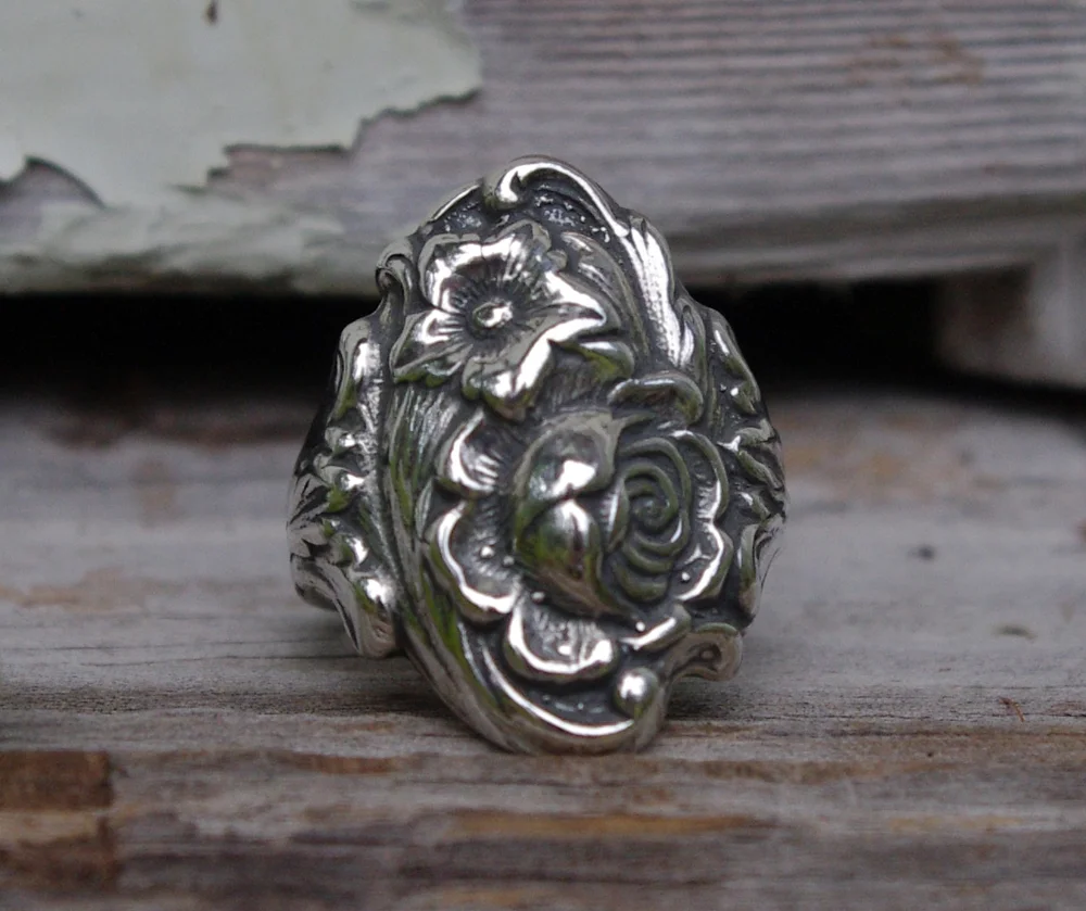 Felicity Ring L.jpg