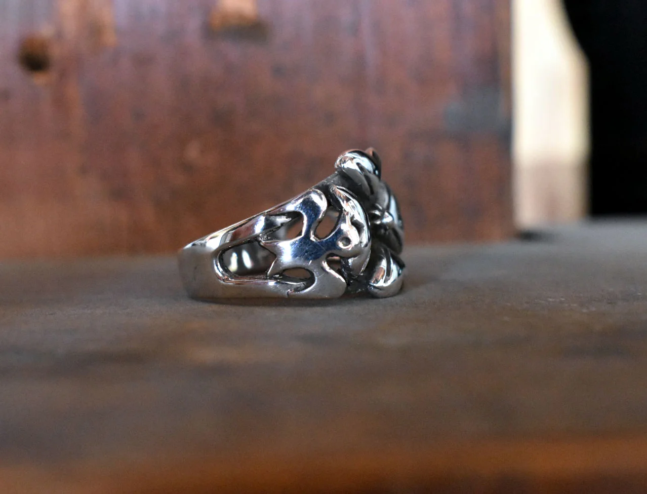 Petals Ring R.jpg