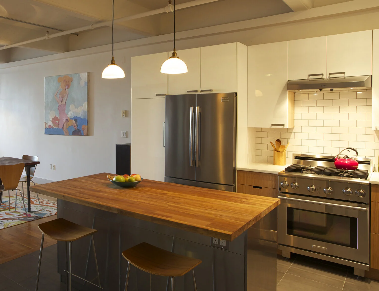 kitchen+toward+living.jpg