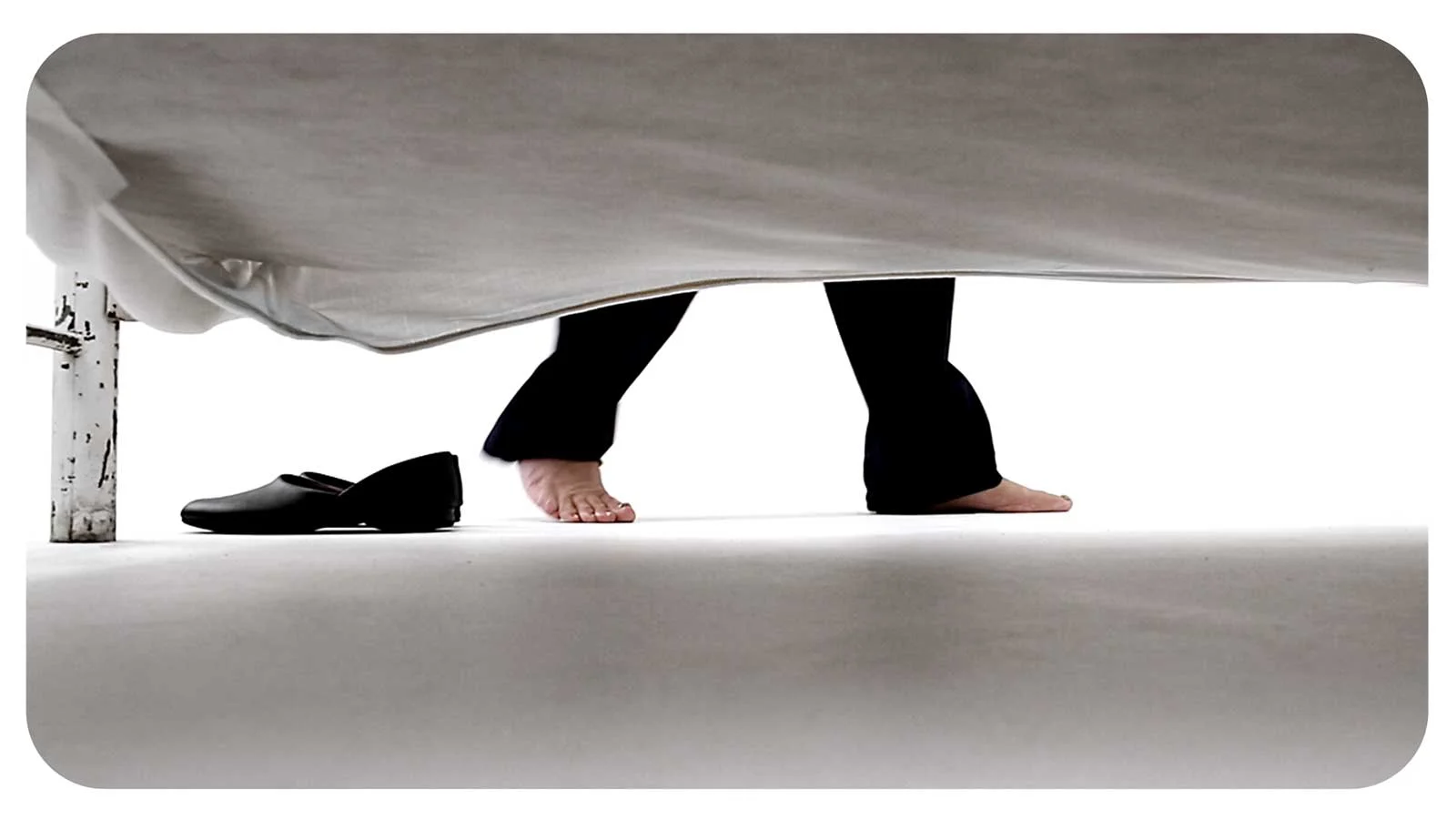 bed1.jpg