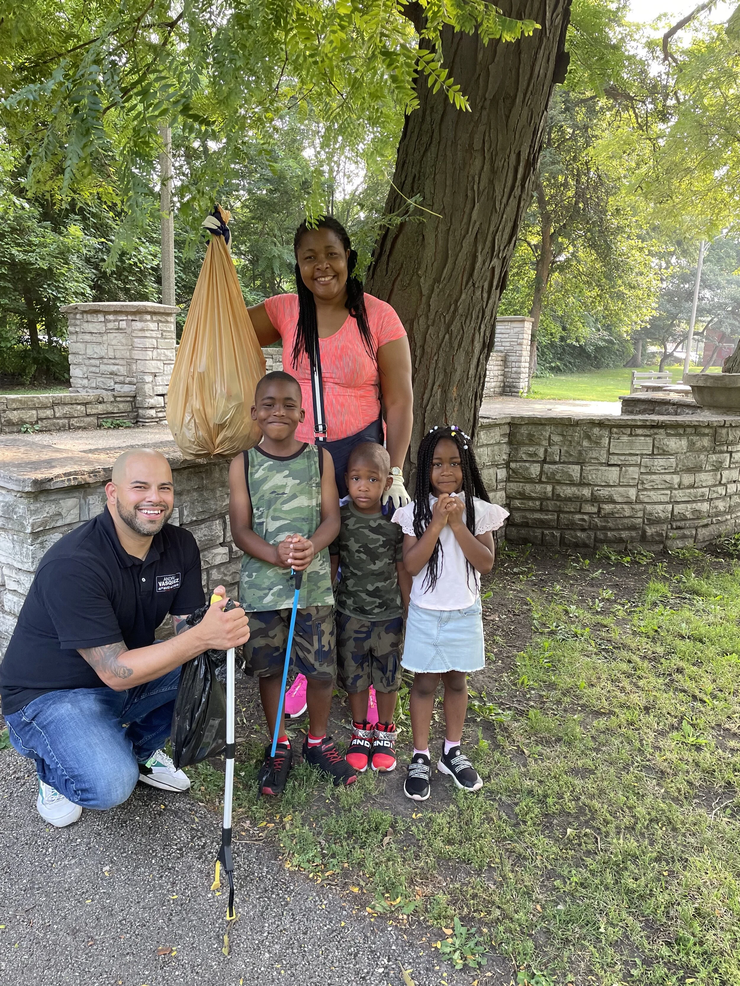 Look Who’s Pitching In: 40th Ward!