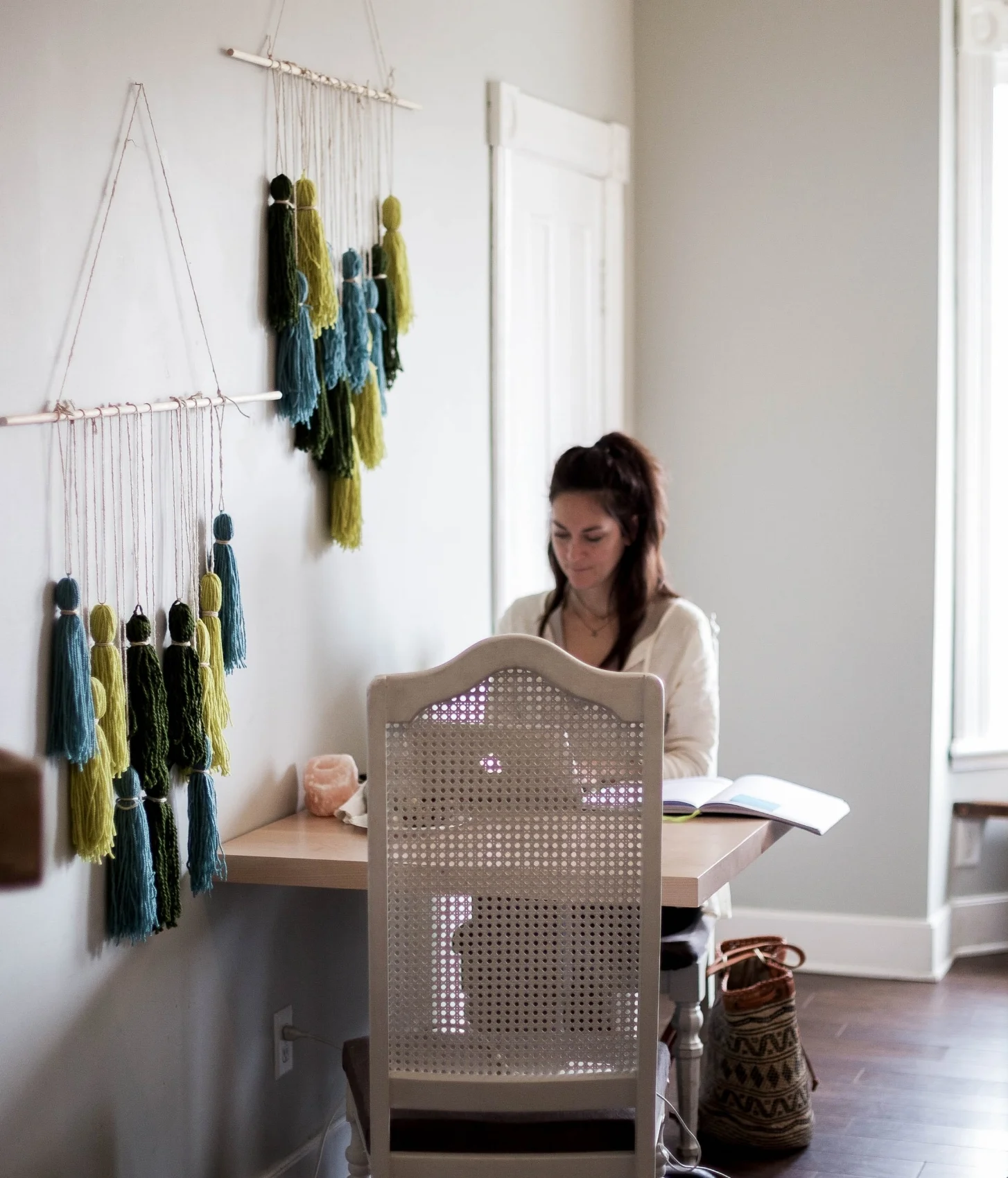 that pretty woven tote will soon be available in the spring summer collection coming from Wawaha.ca.