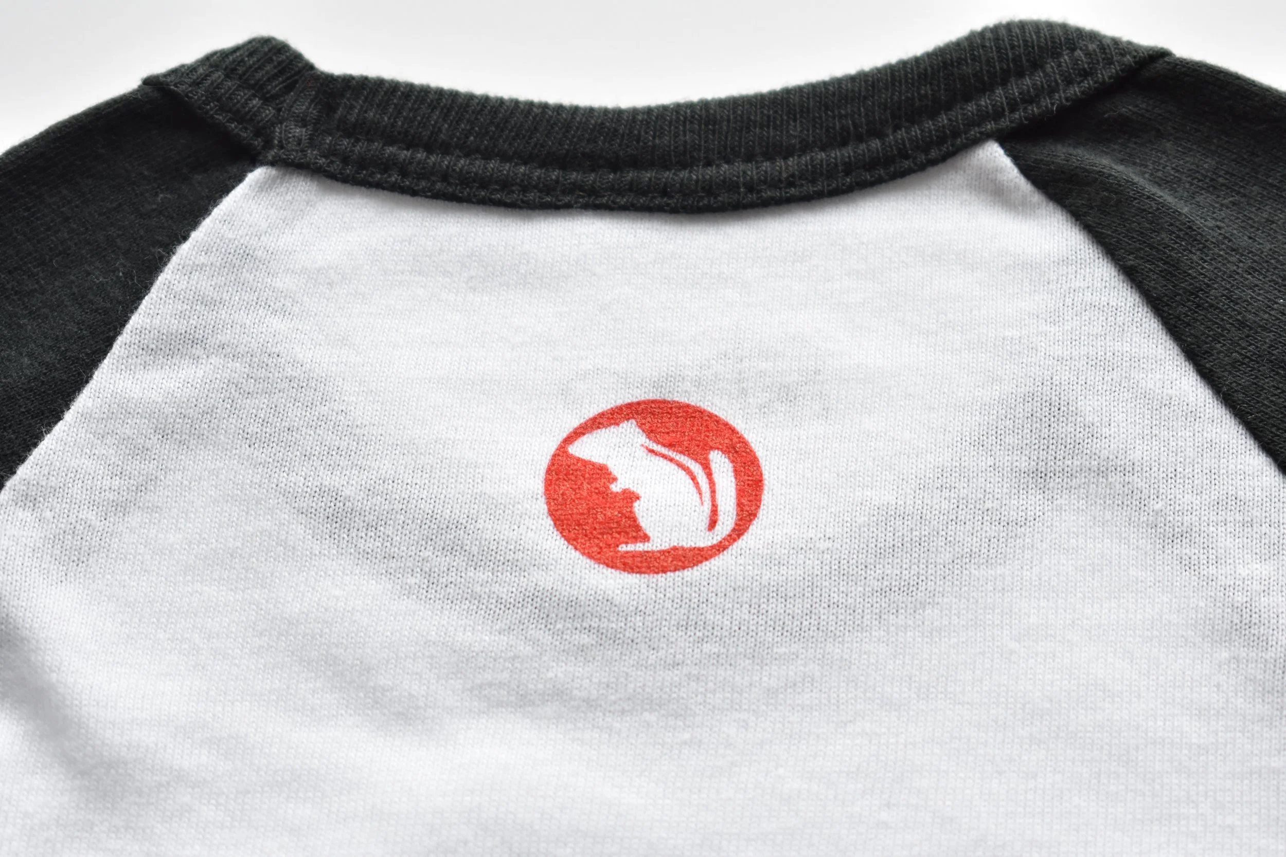 london bridge, london bridge is falling down, kids shirt, kids raglan, kids baseball tee, white tee, recycled material, cotton, graphic tee detail