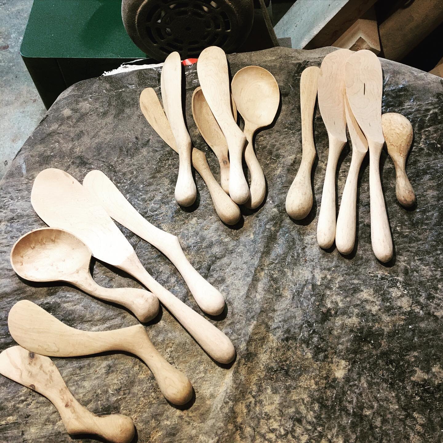 I still can&rsquo;t get away from doing them in groups of five.  #woodenspoons #handcrafted #spoonmaker