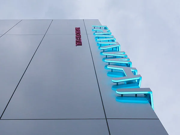 Parkway.Exterior4_600px.jpg