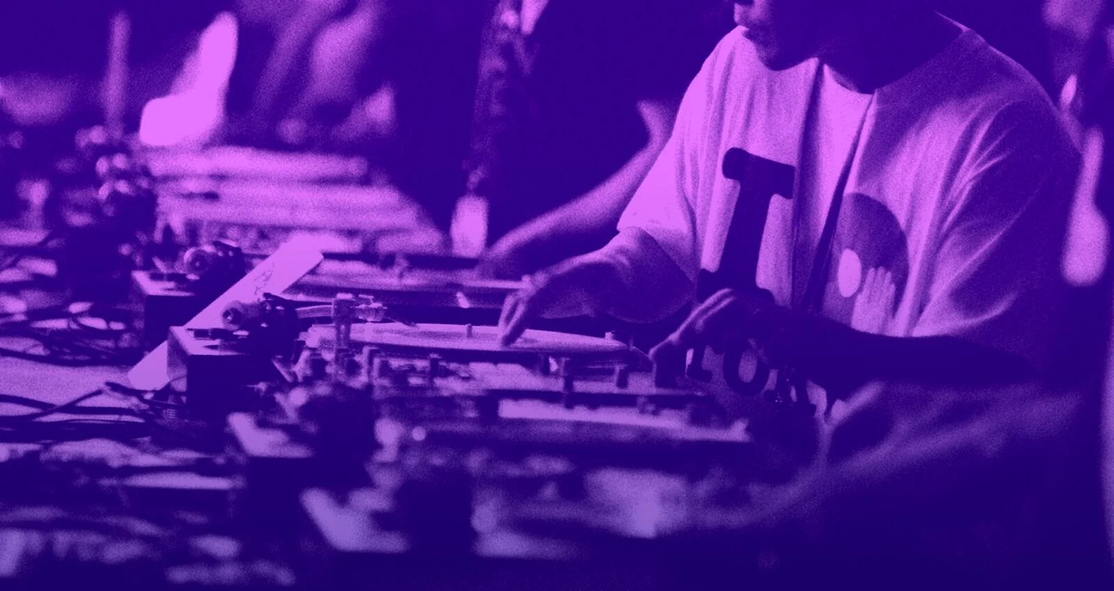 UND COVER July 18_1920x1020_preview.jpeg