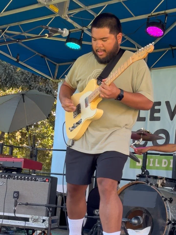 🎸Catch @ian_santillano at the SUERTE Stage @mintplazasf for UNDSCVRD 2025

Ian Santillano, from Hayward CA, is a 2nd generation genre-bending Filipino-American singer, songwriter, guitarist, and producer. Ian showcases his gifts of clever harmony, s