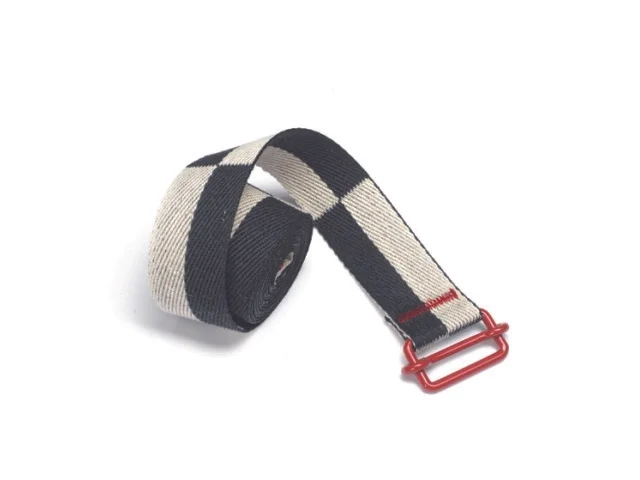 CEINTURE-DE-VALISE-NOIRE-BLANCHE.jpg