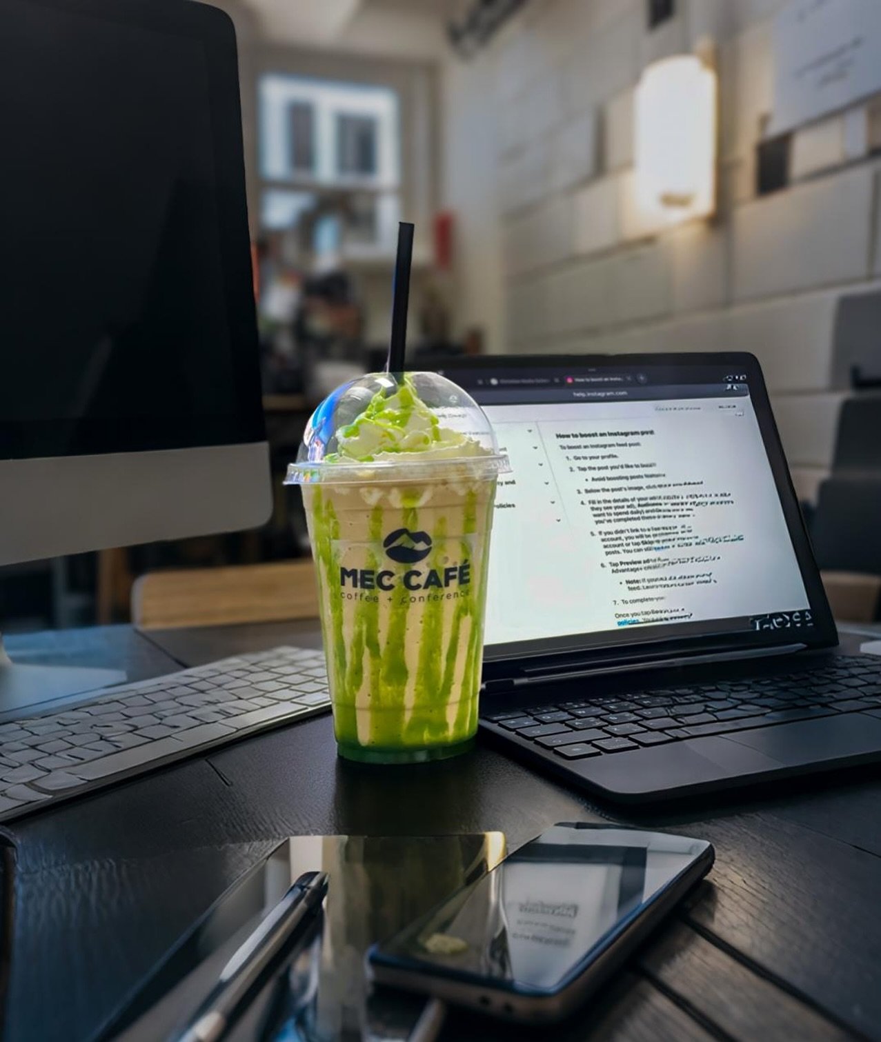 Pistachio frappe with a shot of espresso 
#coffee #coffeeshop #sweet #milk #pistachio