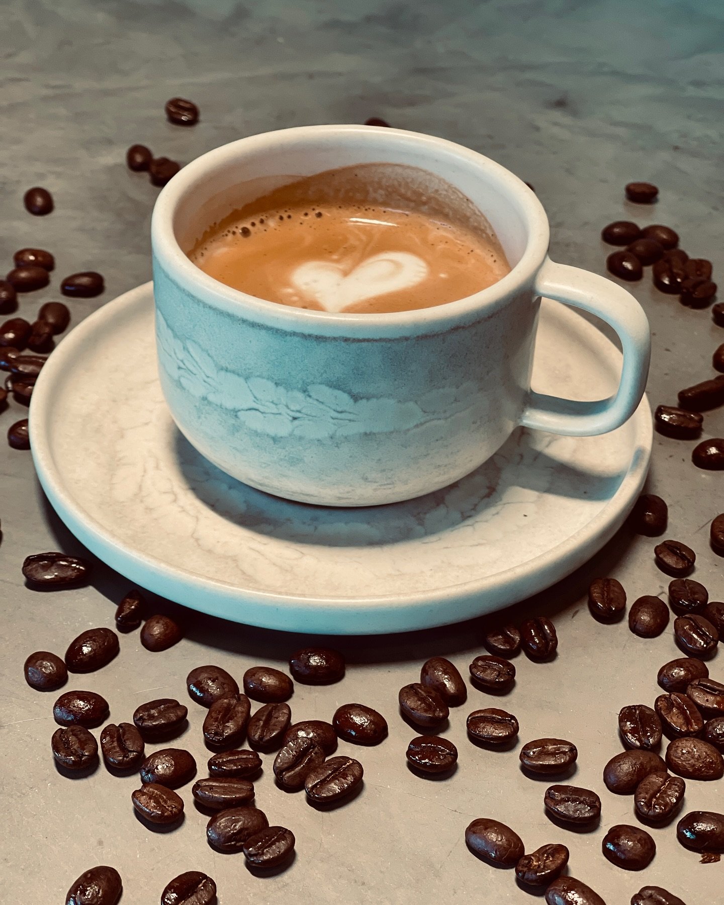 Cortado&hellip;
The perfect combination between milk and coffee✨
#coffee #coffeeshop #milk #morning
