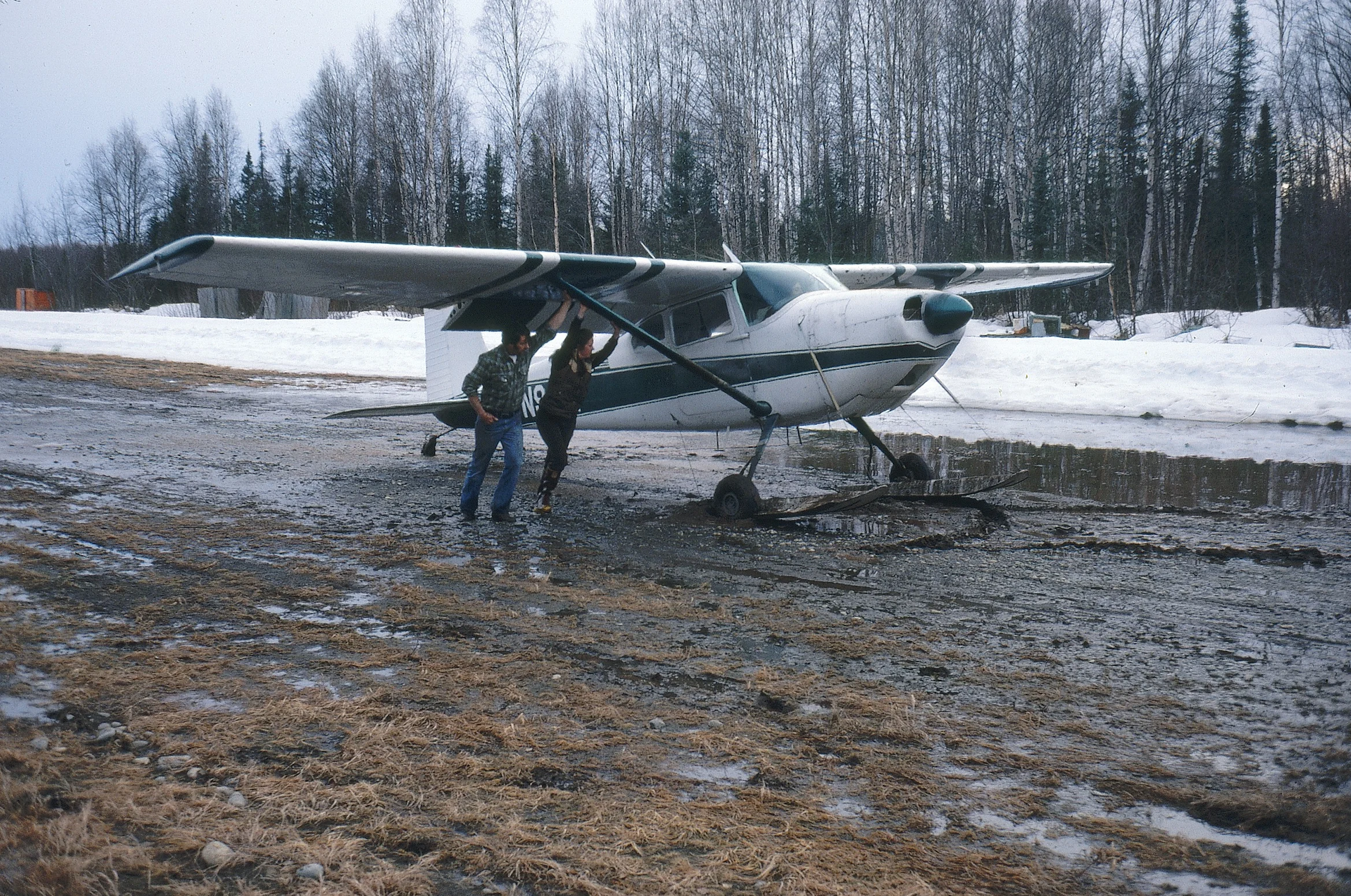 124 Montana Creek breakup:take-off 1979 Ch9.jpg