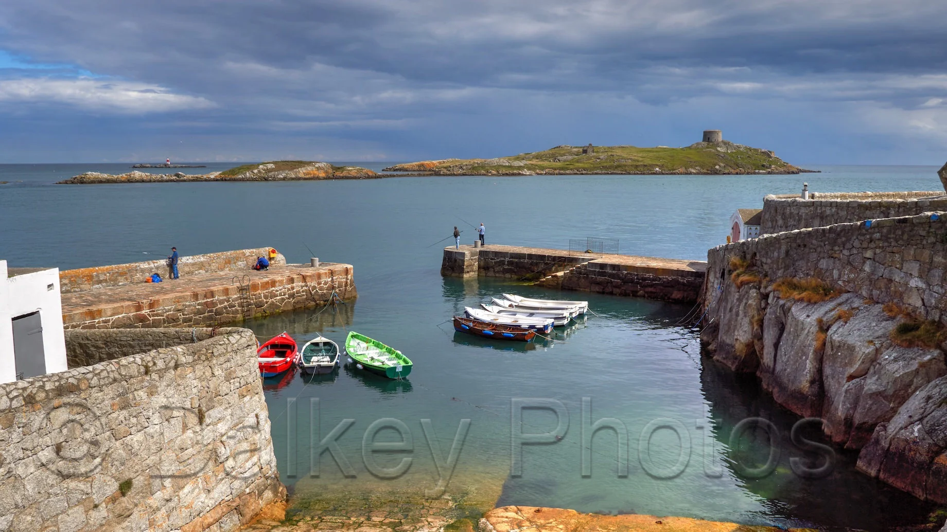 2091 Coliemore Harbour.jpg