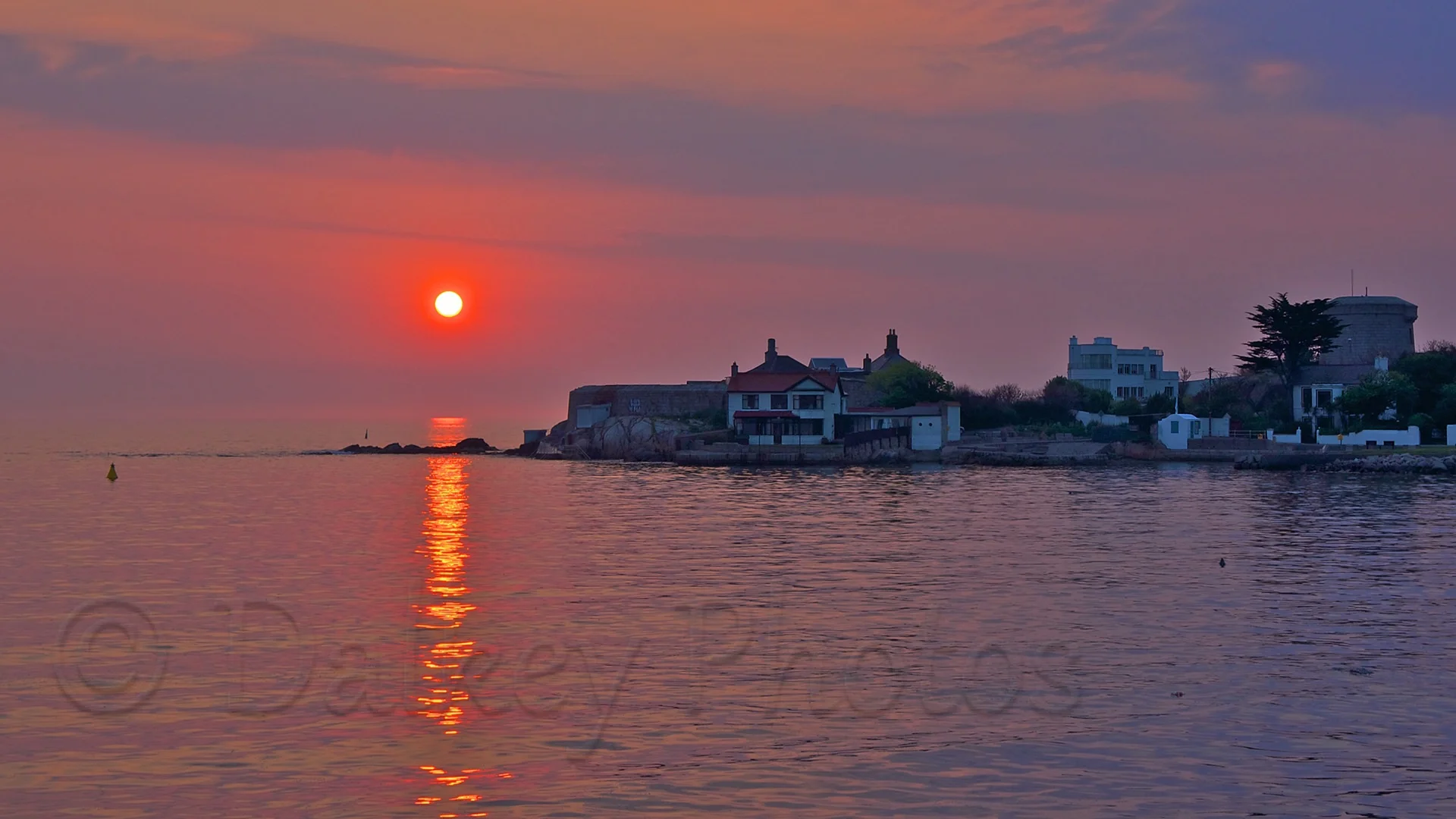 Sandycove Sunrise B1067 - HD.jpg