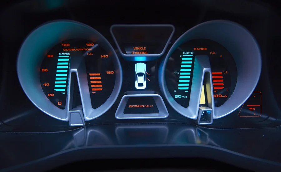 fisker_karma_guage-cluster1_09.jpg