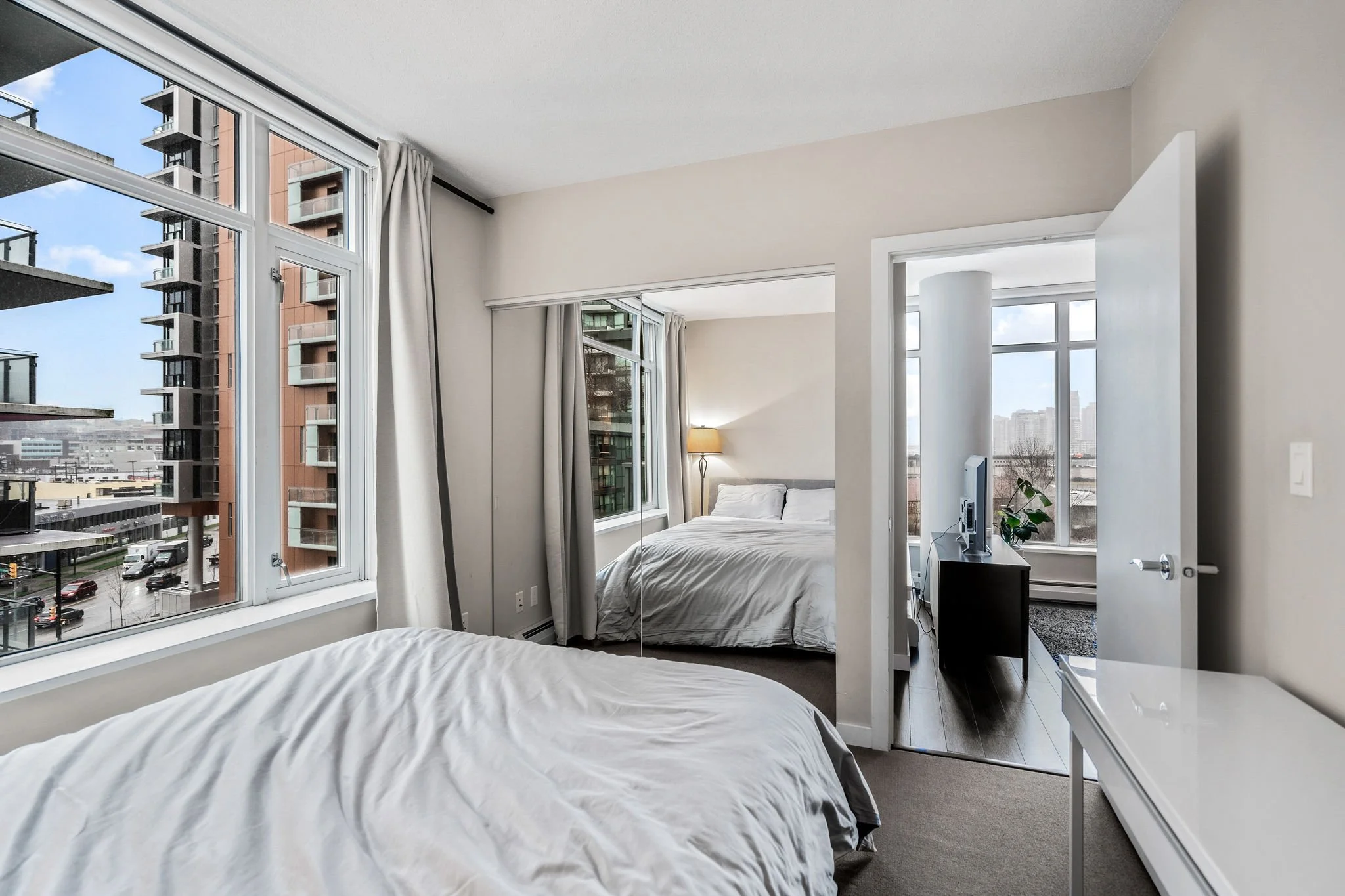 1708ColumbiaSt-23.jpg